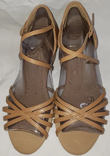 Comfortable Wear Stone Grip 1.5" Annabella -- Block Heel Latin Sandal -- Natural