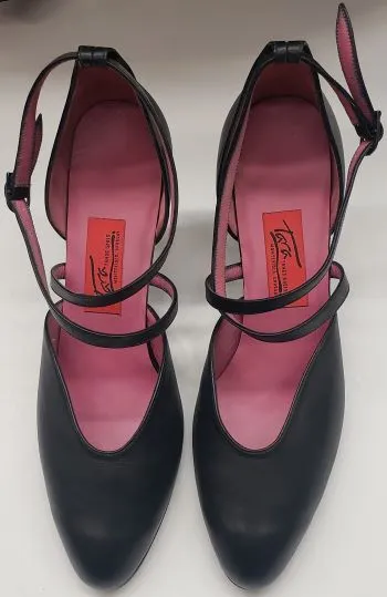 Yoga Base 2.5" Cruzada III -- Women's Tango Shoe