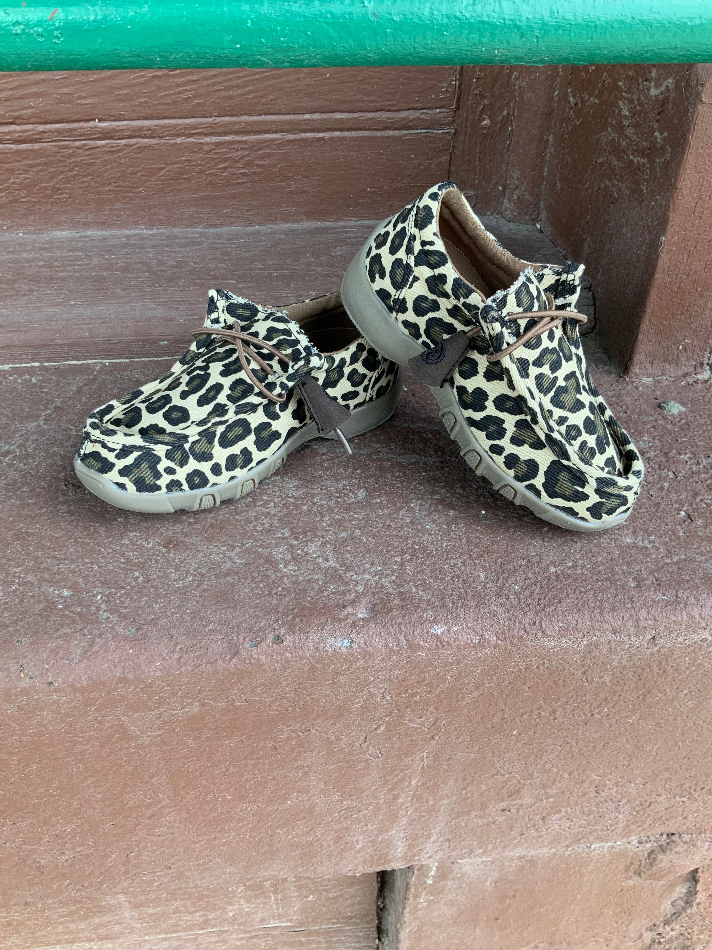youth trend Deep Tread Roper Girl's Childrens Chillin' Leopard Canvas Slip On Casual Shoe 1791-2614