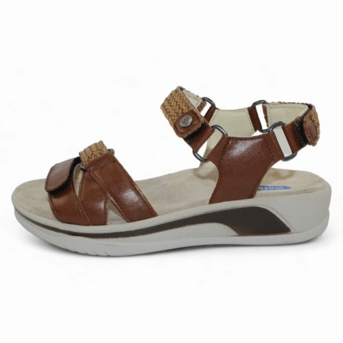 Acula | Leather | Cognac Fashionable Flip-flops for Travel Breathable mesh