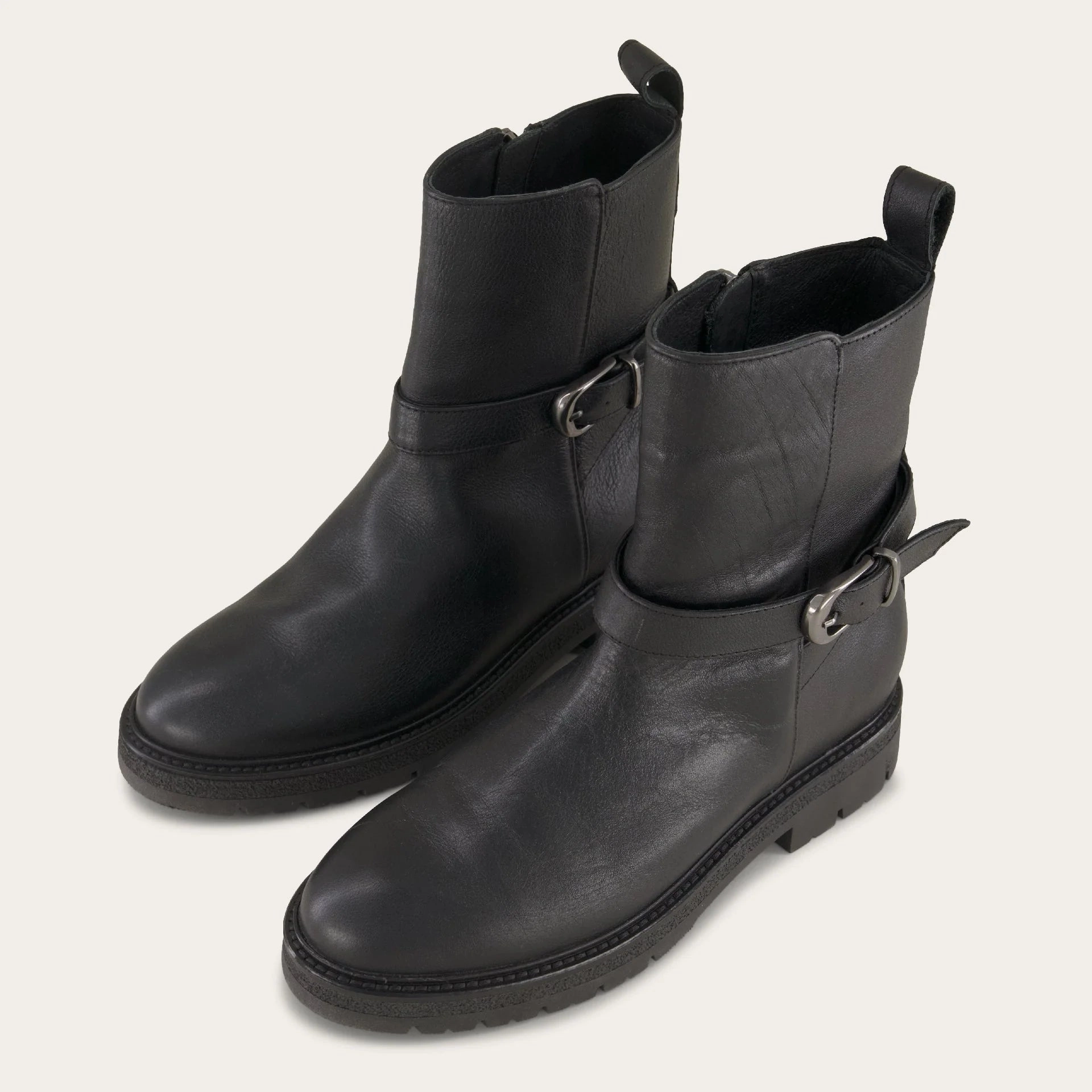 Adult Ease Chalmers | Water Resistant | Leather | Black