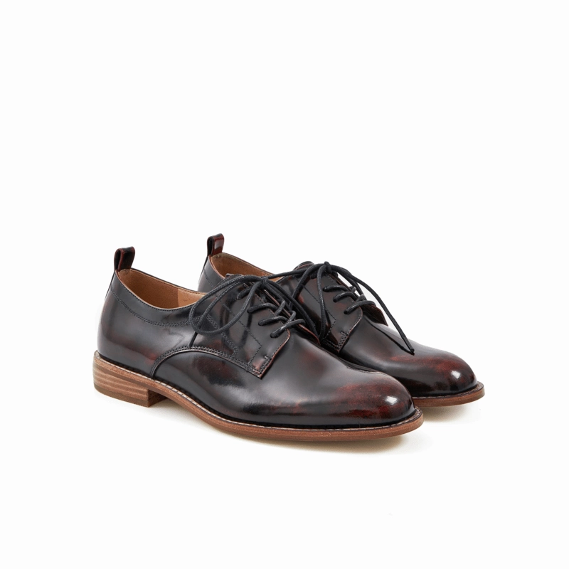All terrain Maureen Classic Derby in Cow Leather