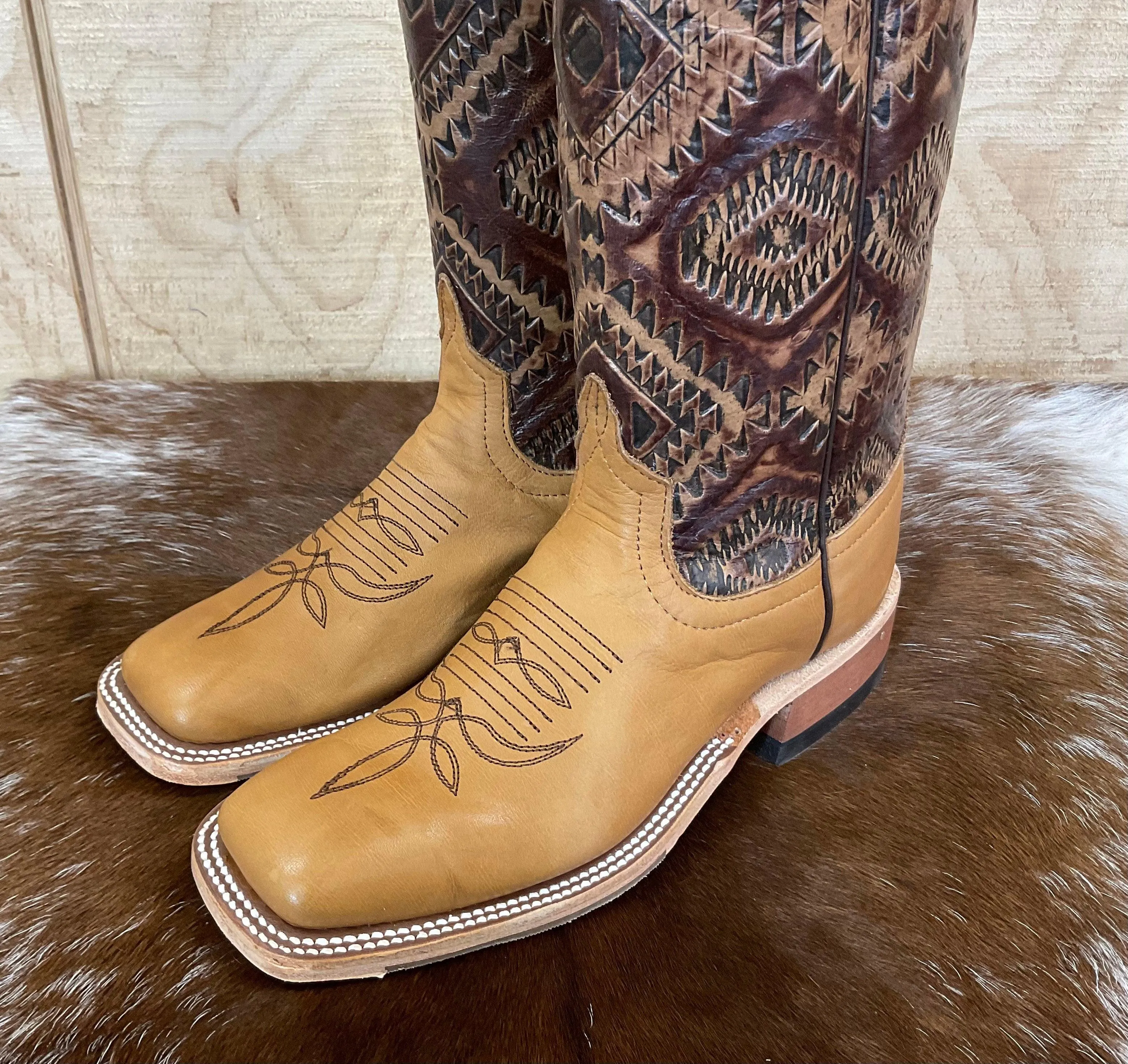 Functional Lightweight Design Anderson Bean Women's Belle Noce Tan Leather & 13 Kechi Embossed Top Square Toe Cowgirl Boots 333573