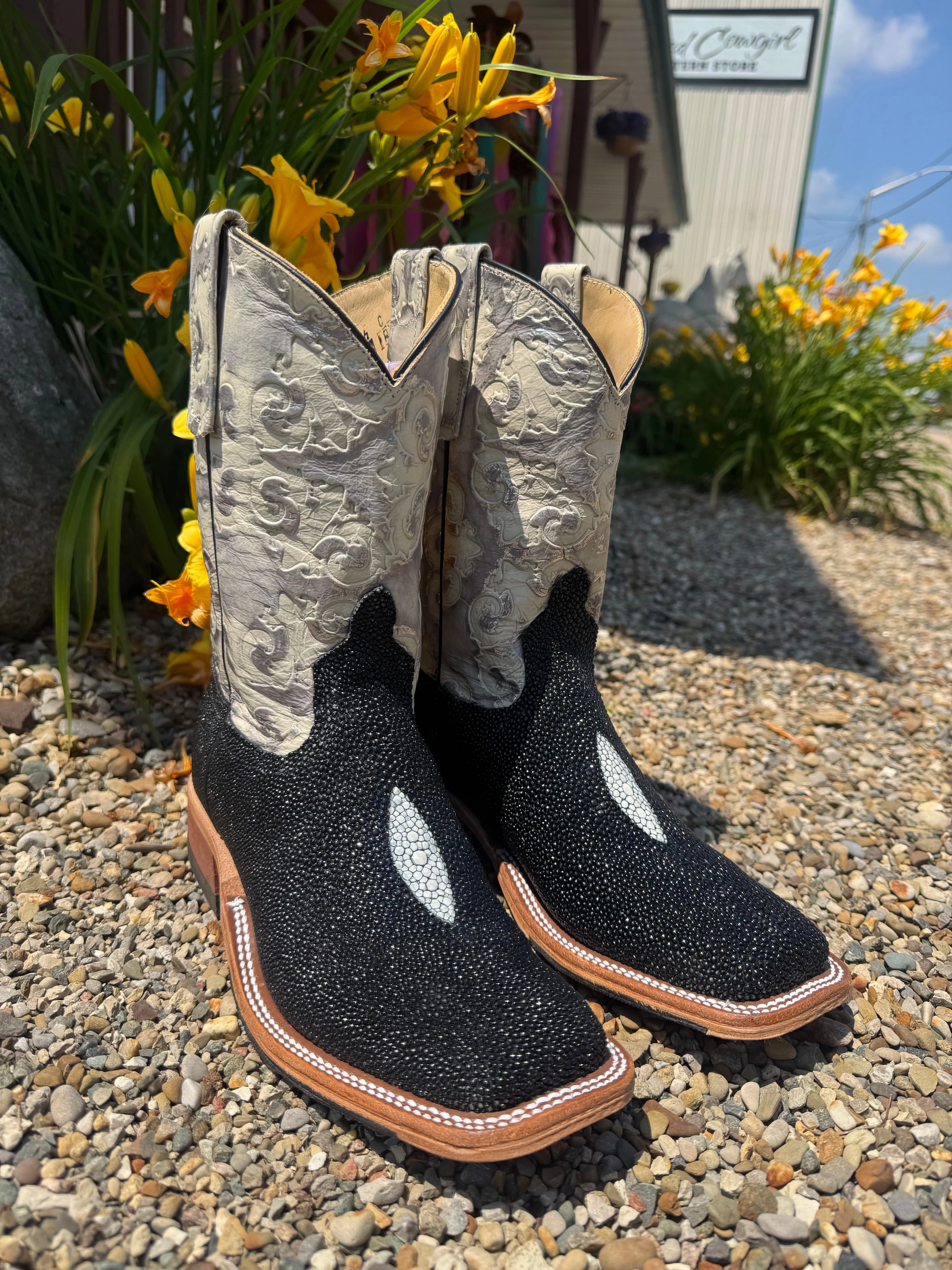 Anderson Bean Women's Black Stingray & 10 Cobblestone Embossed Leather Top Square Toe Cowgirl Boots 335354 Essential Piece Comfortable Sockliner