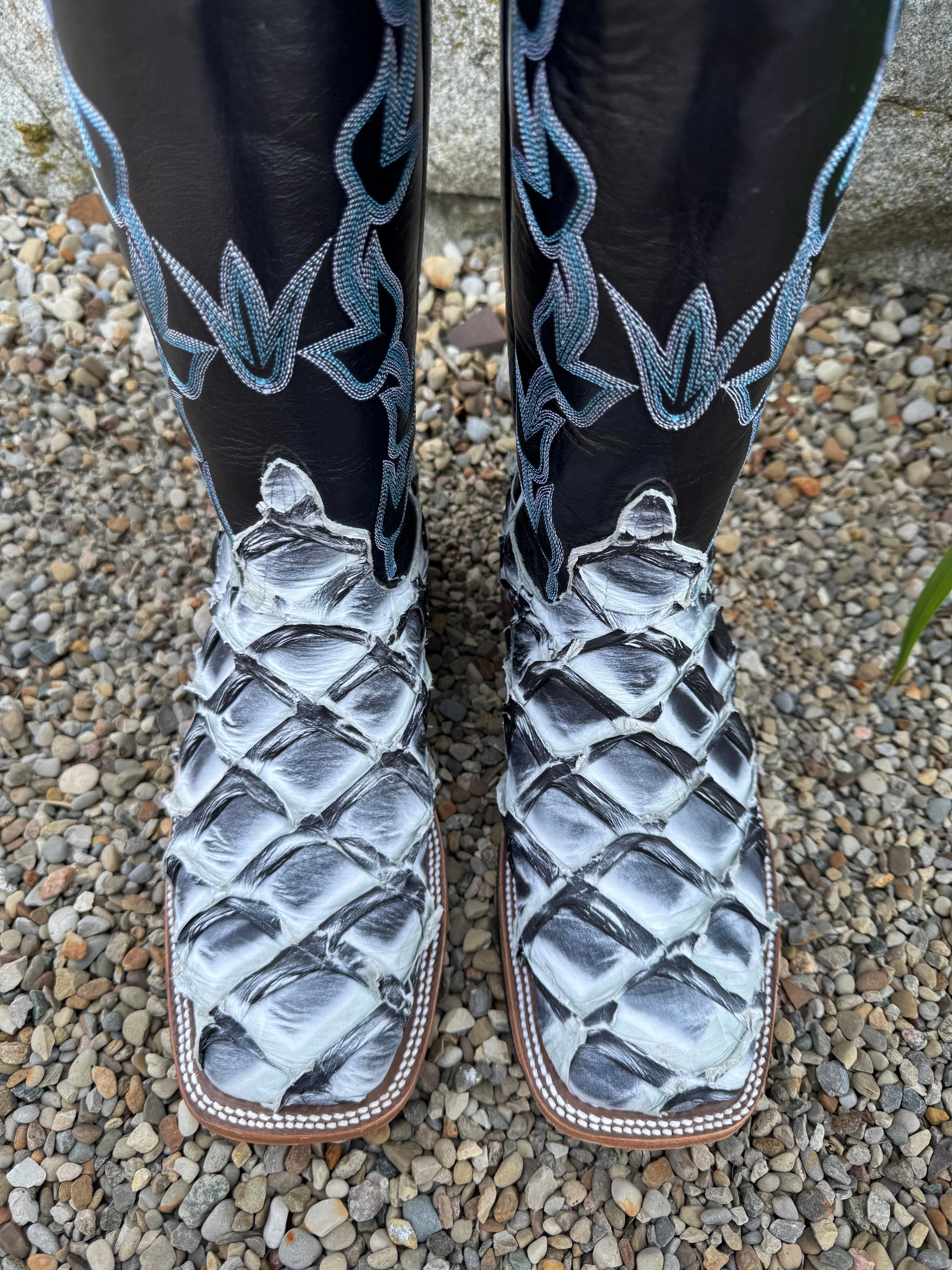 Anderson Bean Women's Ivory Eclipse Big Bass Pirarucu & Carbon Blue Milan Top Cowgirl Boots 336977 Padded Liner Comfort Tongue