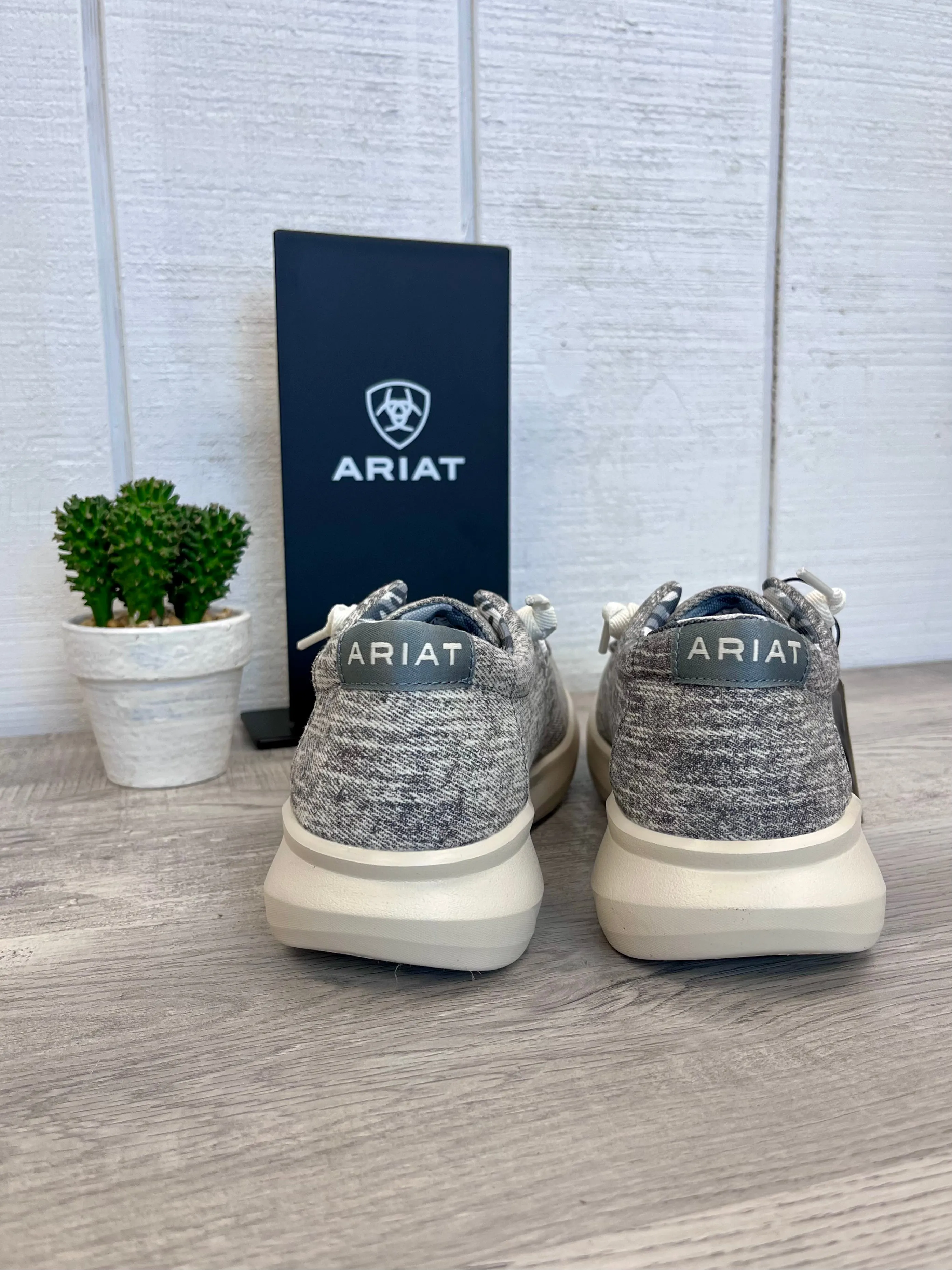 Ariat Men's Washed Grey Denim Hilo Casual Shoe 10061211 Star Path