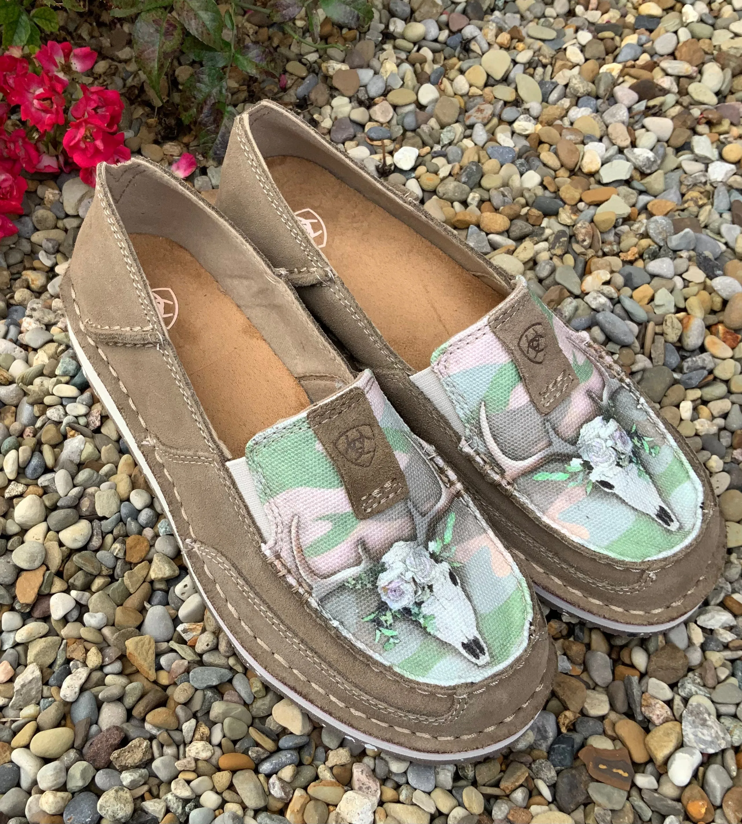 Ariat Women's Brown Bark Doe Camo Cruiser Shoes 10042531 Sprint Run Soft Focus