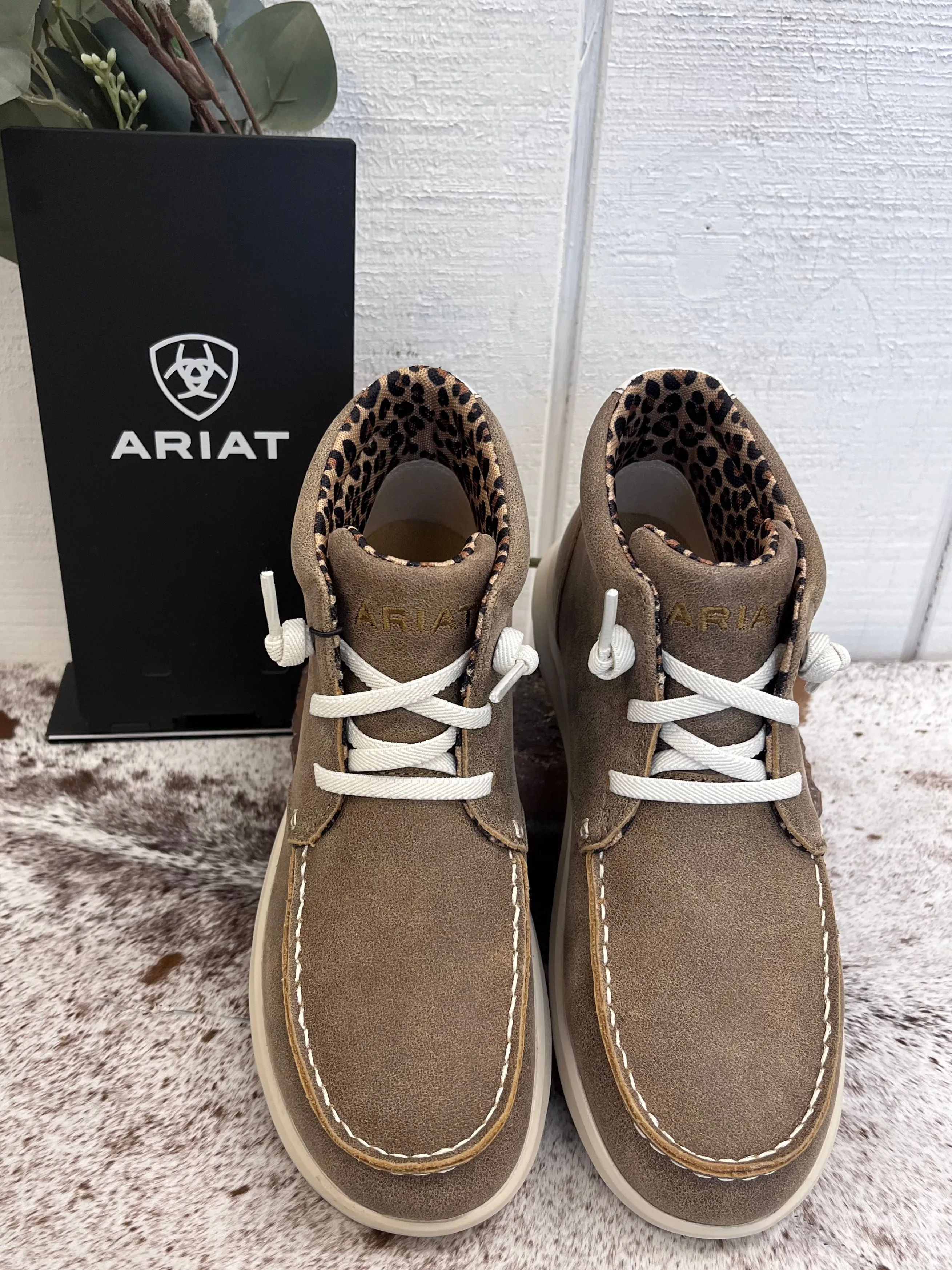 Nordic Tone Ariat Women's Brown Bomber Leather High Top Hilo Casual Shoe 10061169