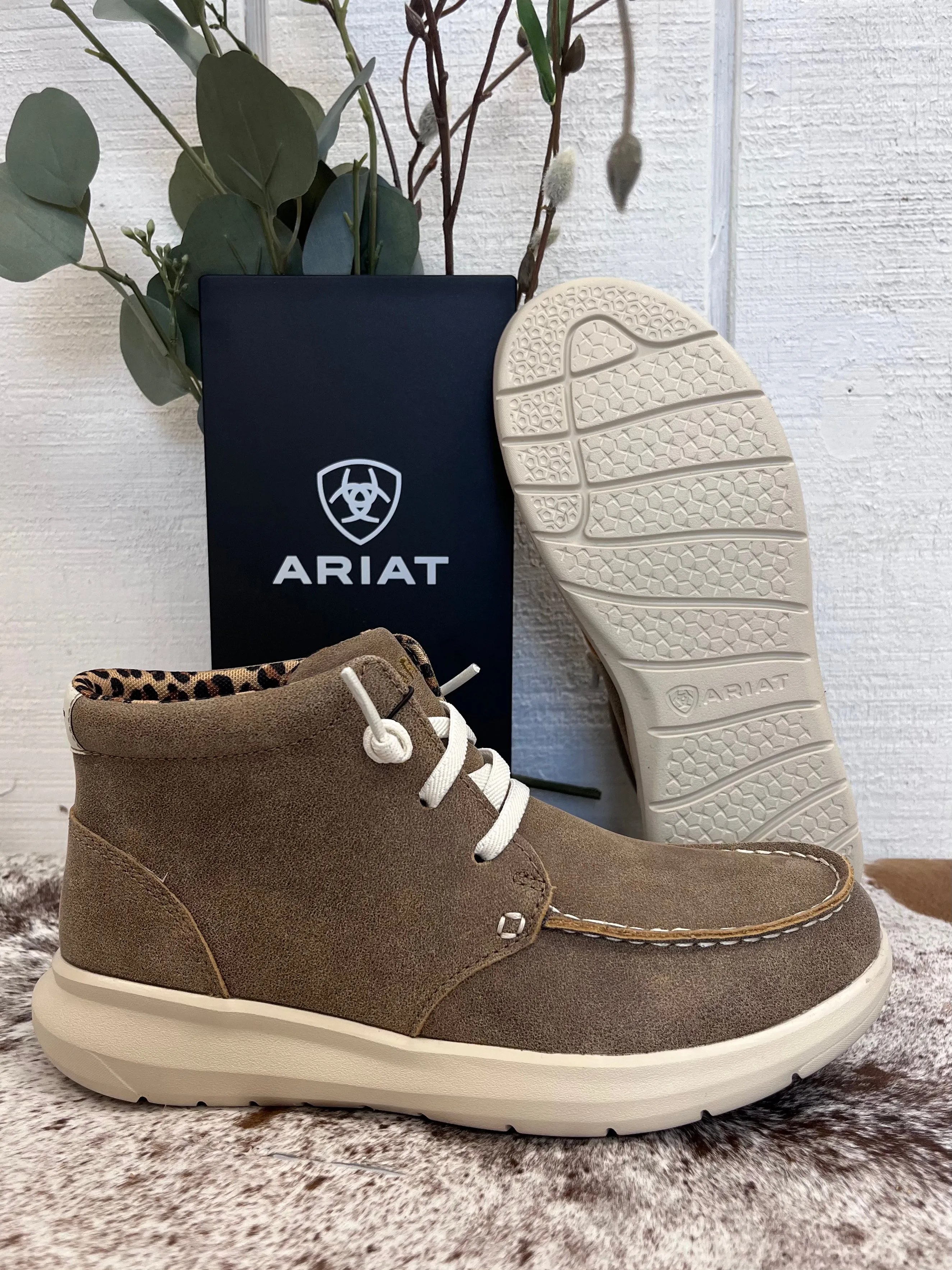 Molded Insole Ring Walk Ariat Women's Brown Bomber Leather High Top Hilo Casual Shoe 10061169