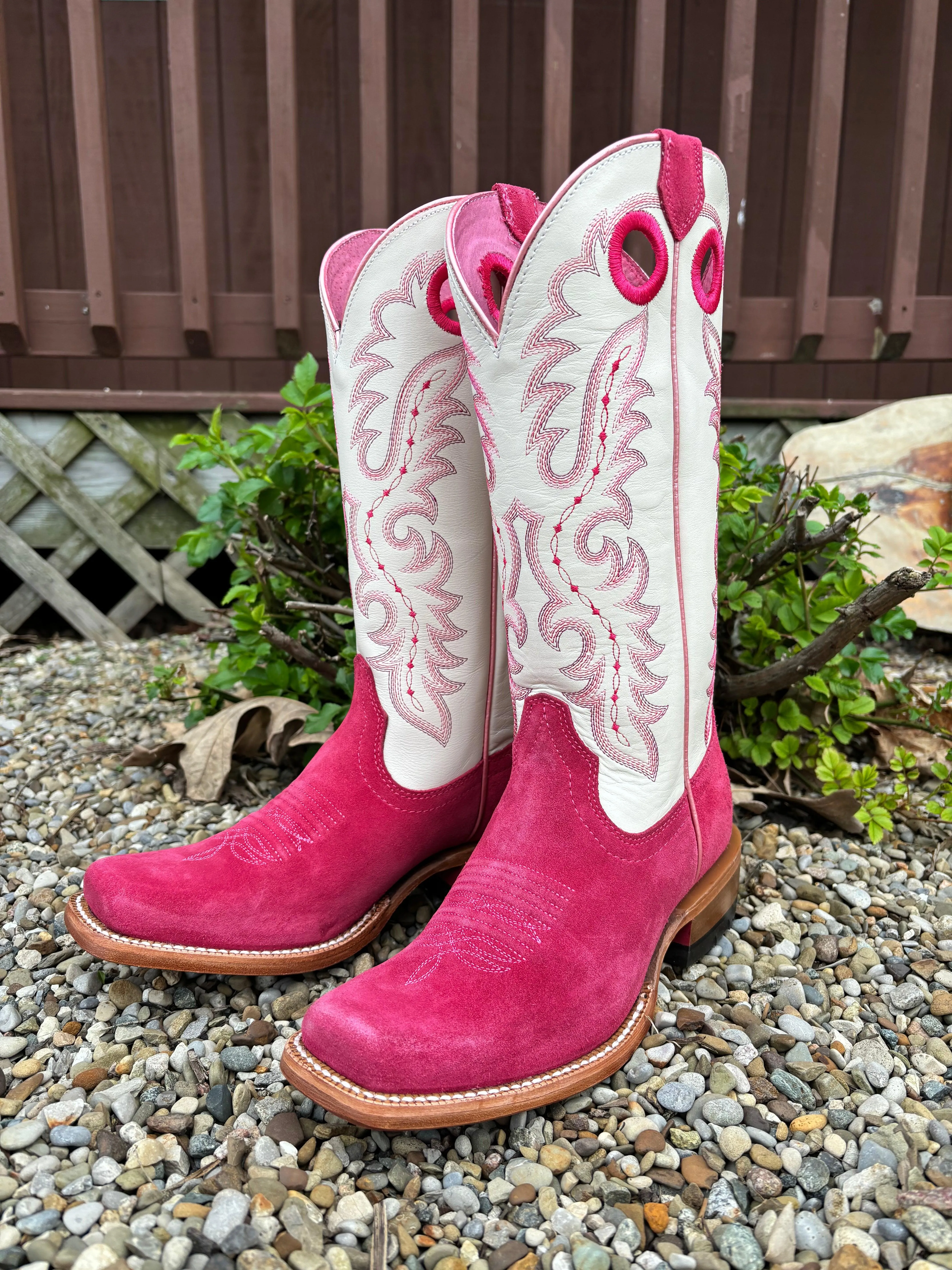 Ariat Women's Futurity Boon Deep Azalea & Blanco Roughout Western Cowgirl Boots 10051040 Party Goer Seamless Feel