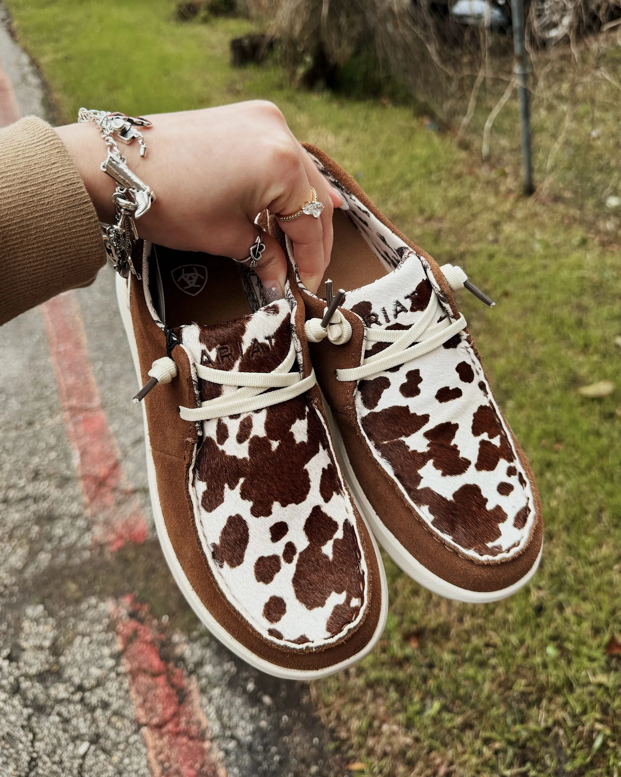 Ariat Women's  Ginger Suede Hair-On Hilo Moc Toe Casual Shoes 10050973 Cross Road Peak Step