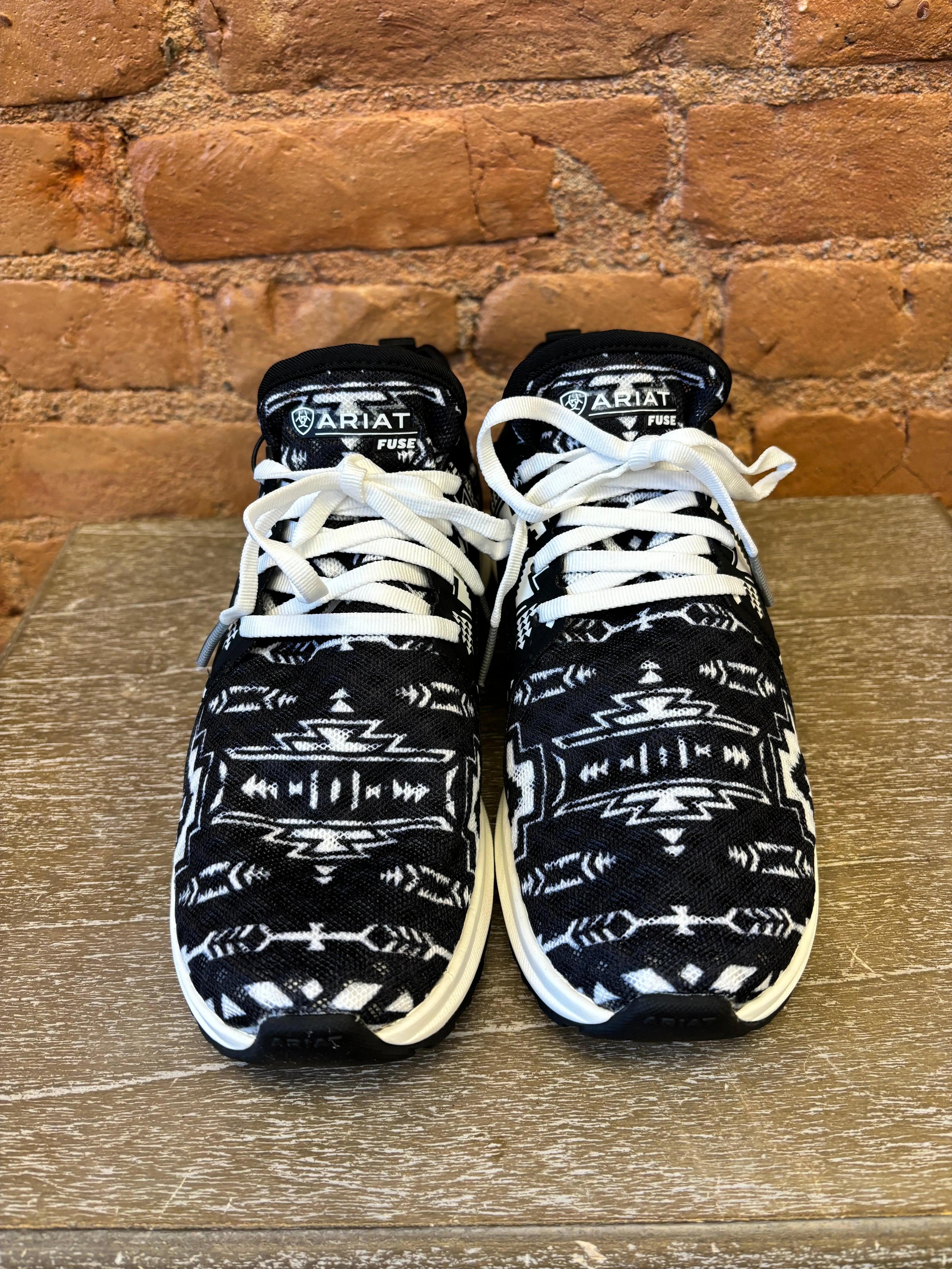 Ariat Women's Midnight Montana Fuse Lace-Up Tennis Shoe 10050877 Sport Casual