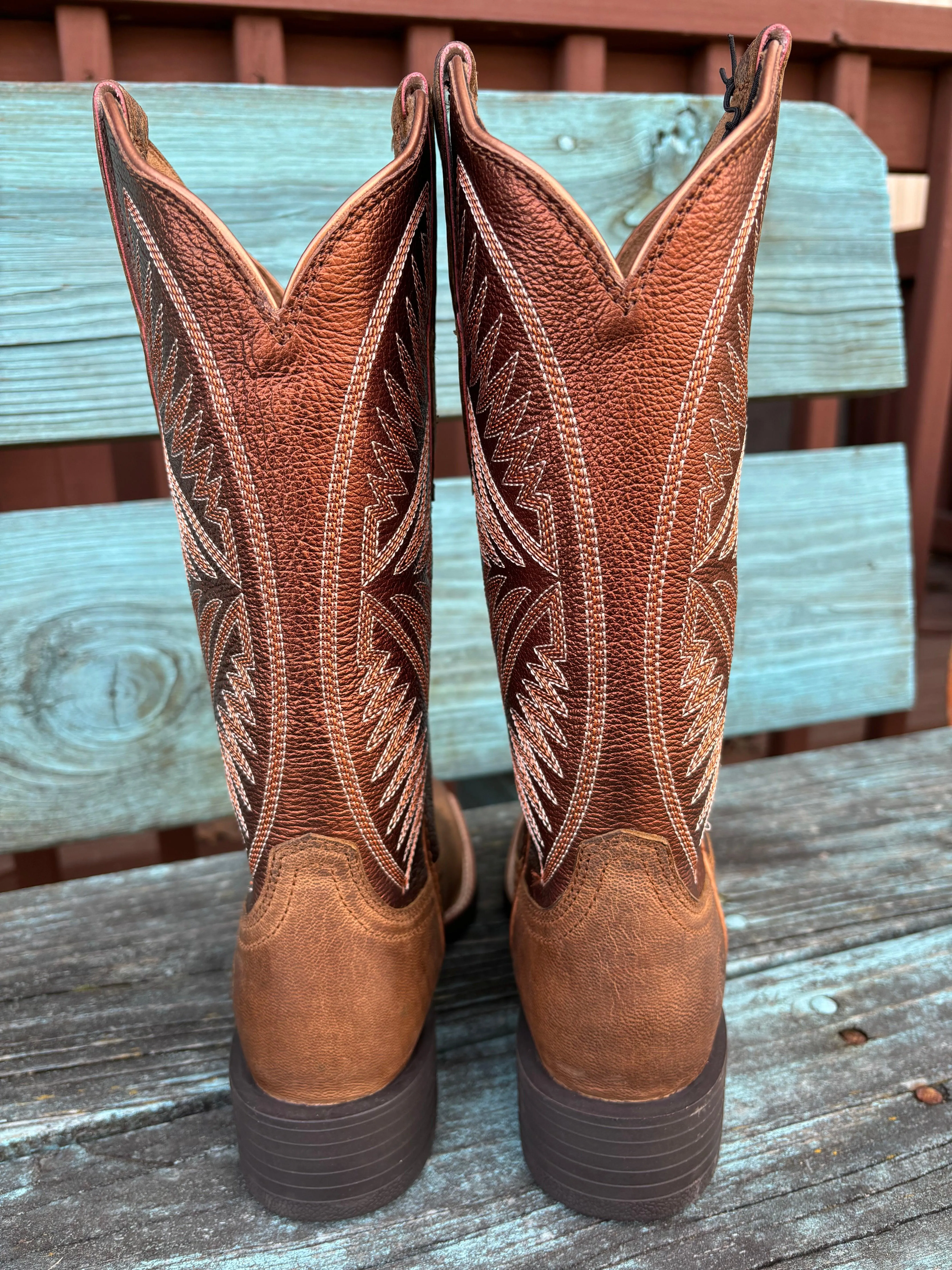 lace up closure Ariat Women's Round Up Ruidoso Burnished Chestnut Square Toe Cowgirl Boot 10051066