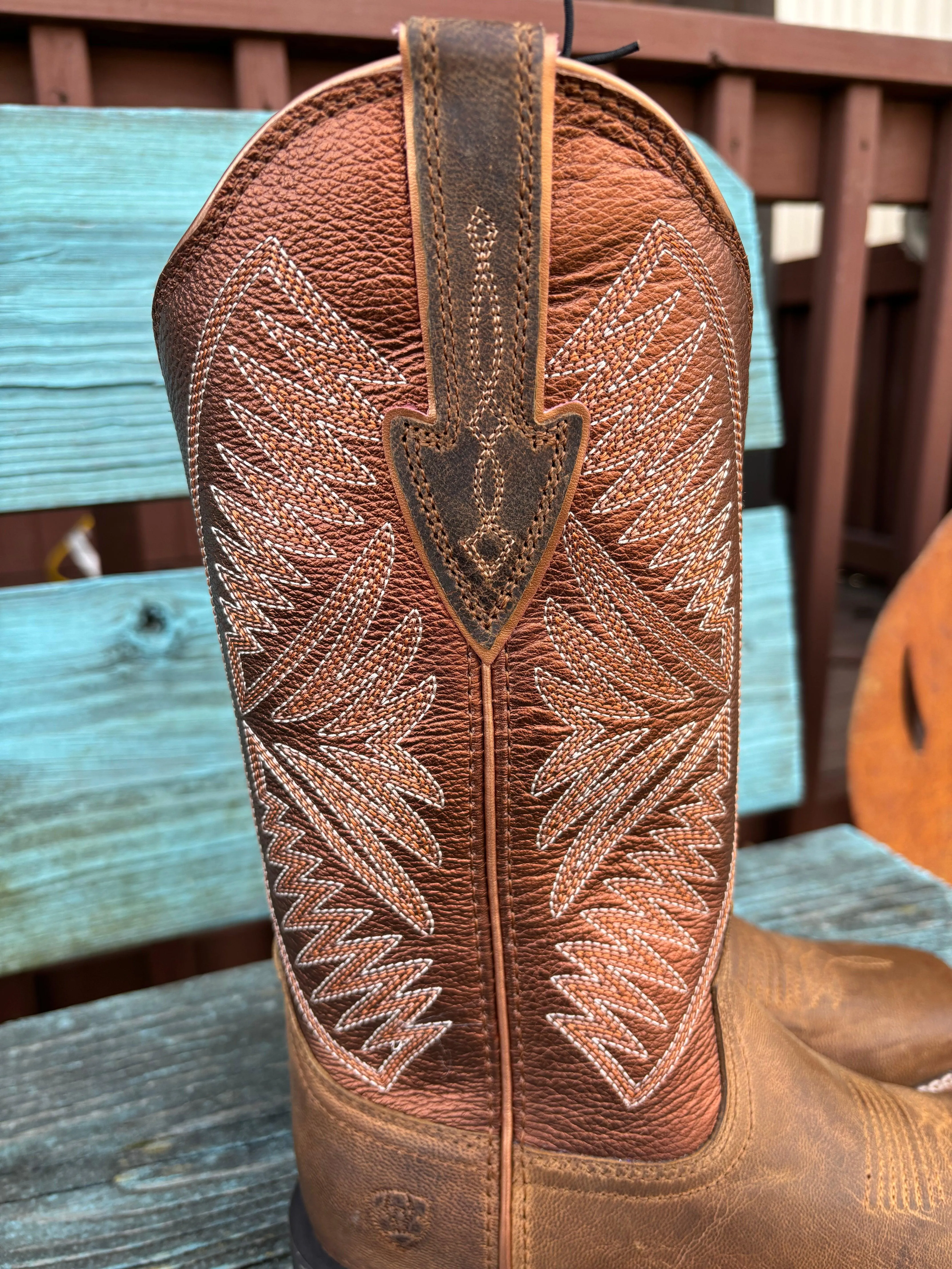 Modern Cut Ariat Women's Round Up Ruidoso Burnished Chestnut Square Toe Cowgirl Boot 10051066