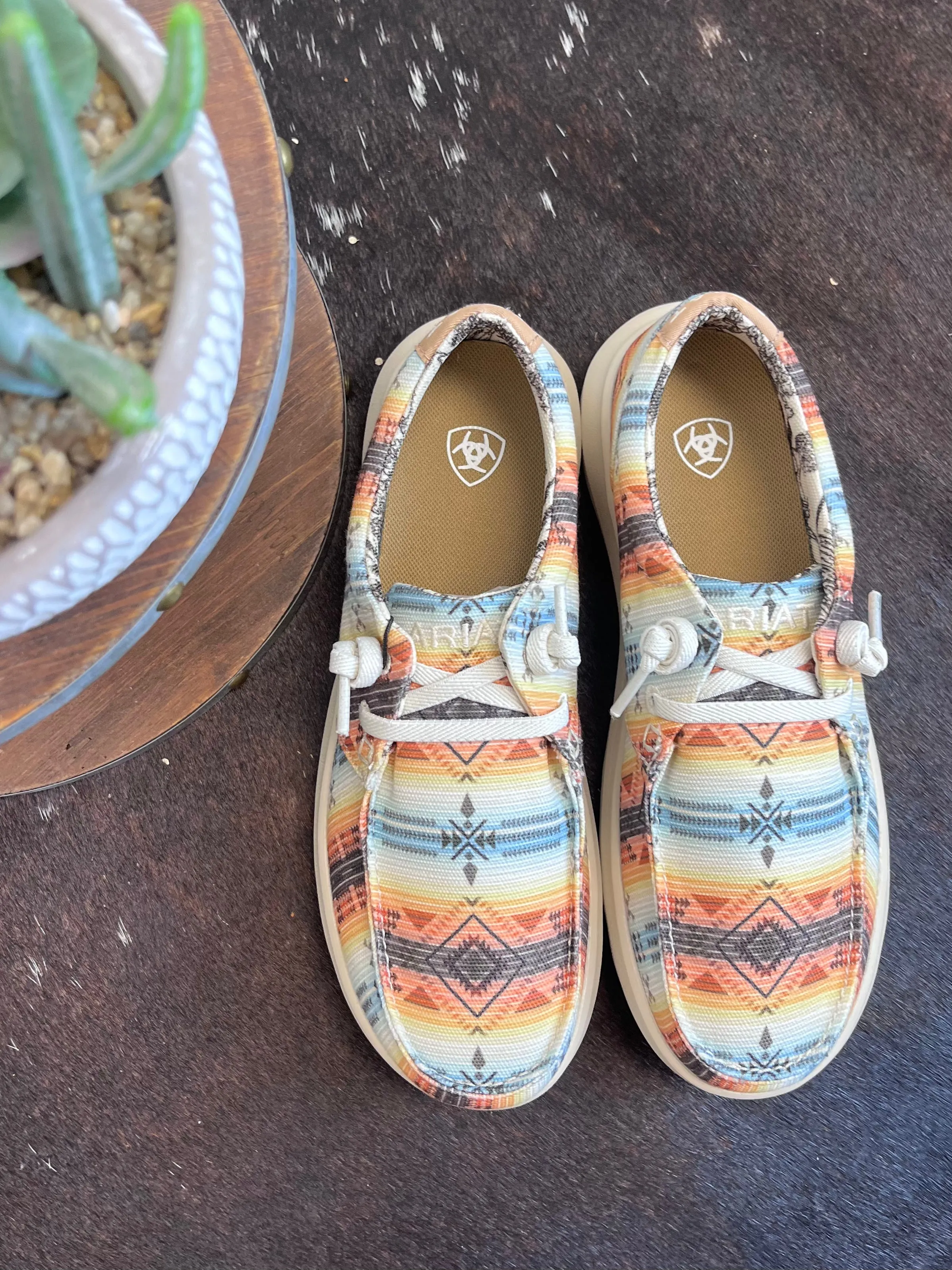 Action Fast Court Fast Ariat Women's Sunset Southwestern Hilo Slip On Casual Shoe 10061339