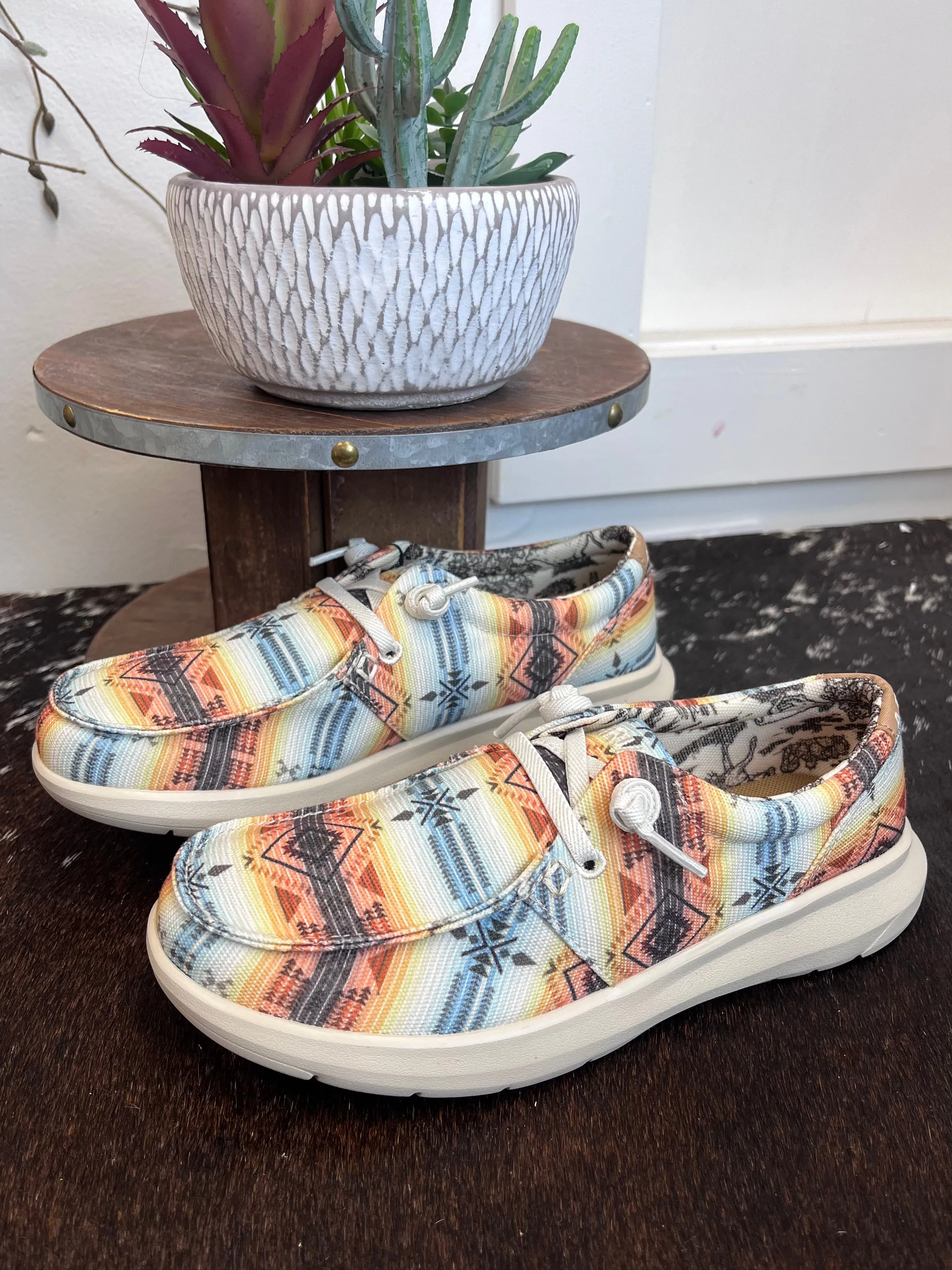 French Soft Crystal Glow Ariat Women's Sunset Southwestern Hilo Slip On Casual Shoe 10061339