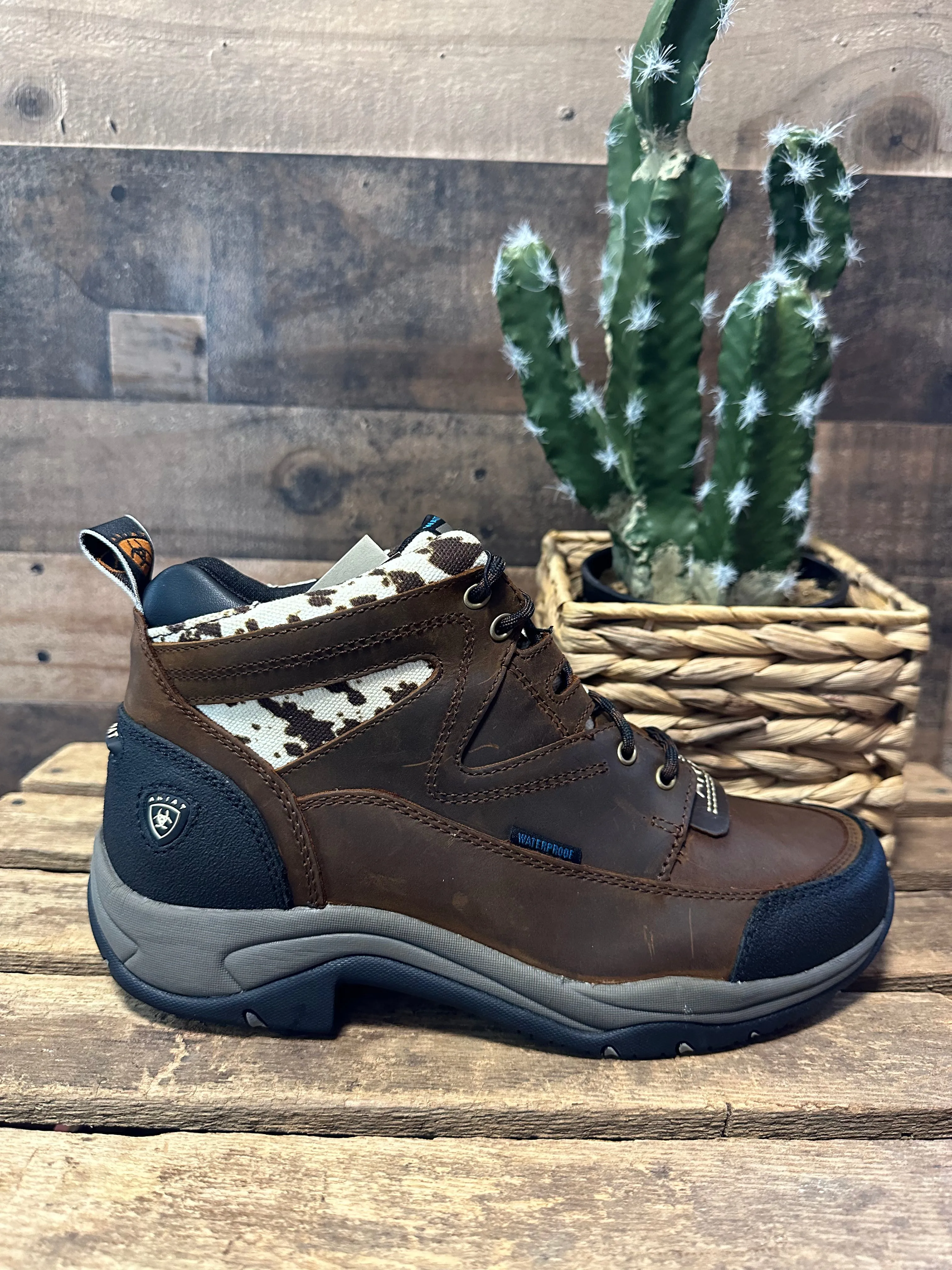 Tropic Mode Weekend Casual Ariat Women's Terrain H2O Waterproof Distressed Brown and Speckled Cow Print Lace Up Shoe 10044538