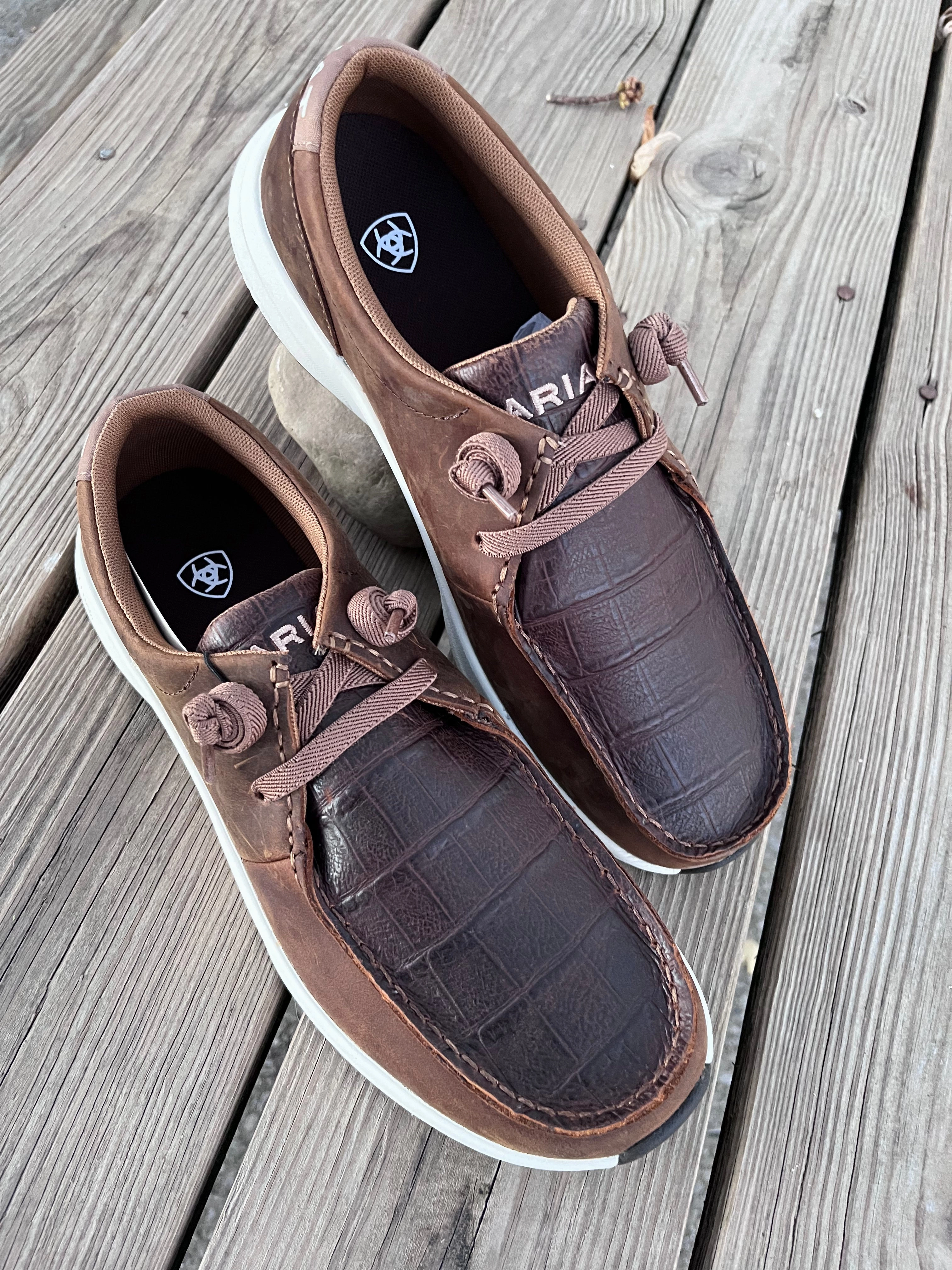 Velcro Design Smart Casual Ariat Men's Distressed Brown & Dark Tan Crocodile Print Buckeye Casual Shoe 10053759