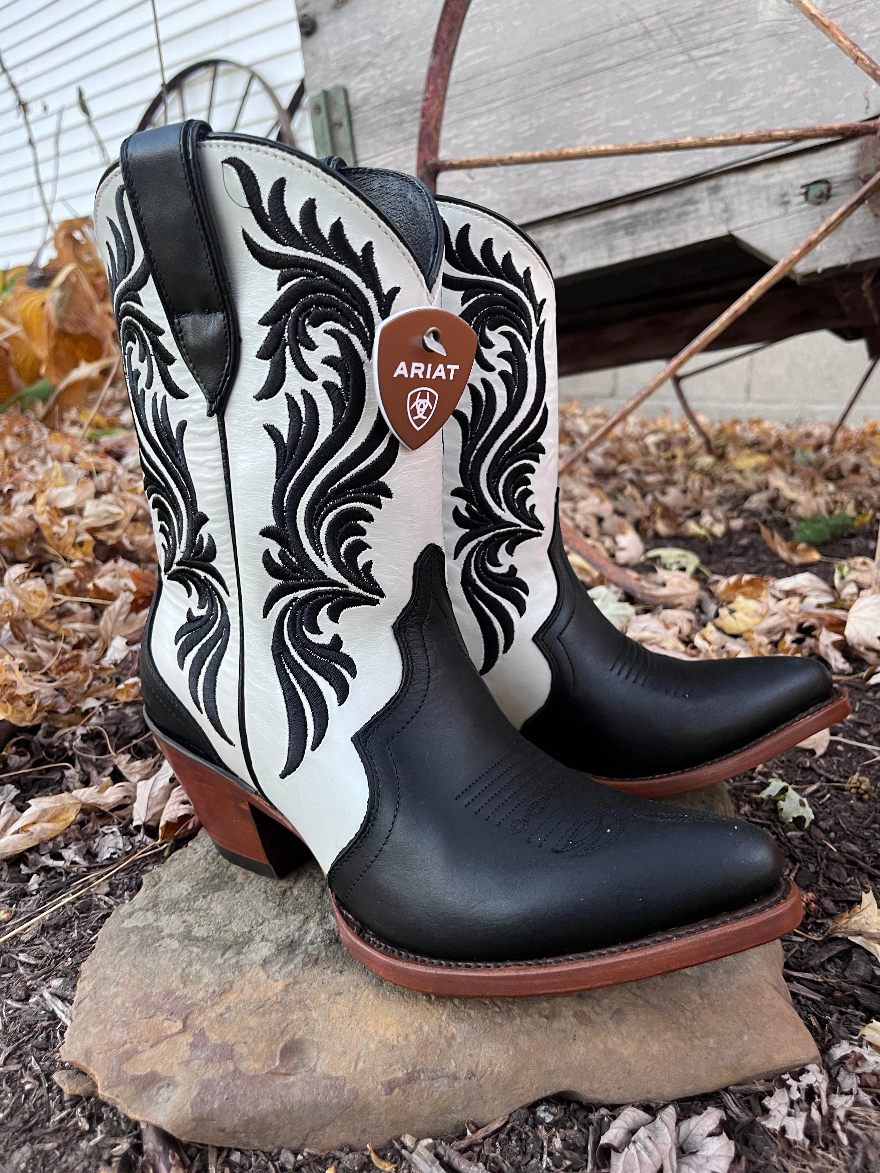 Ariat Women's Antonia Ink Well & Bright Pearl Western Cowgirl Boots 10053789 Nightclub