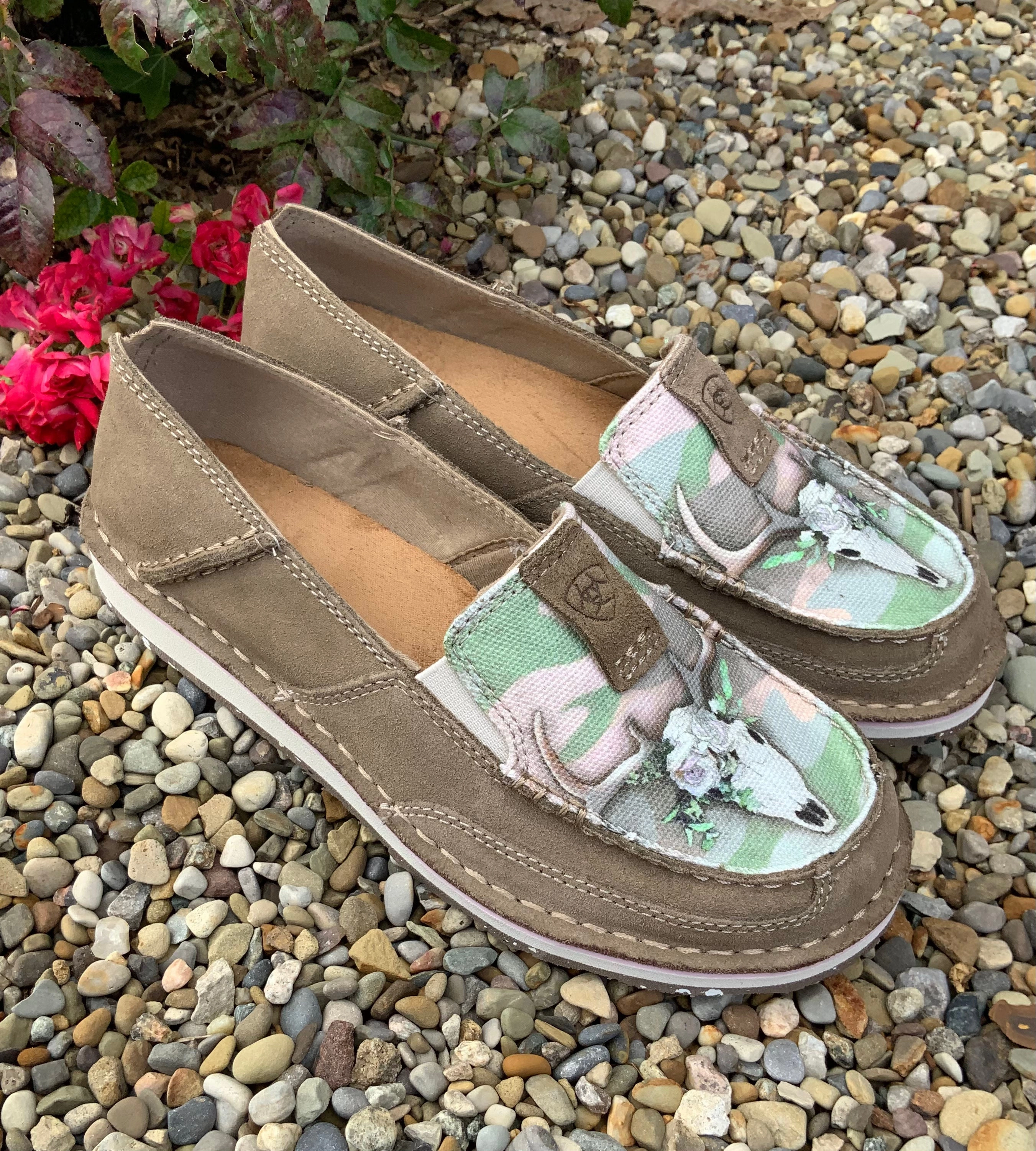 Pace Ready Ariat Women's Brown Bark Doe Camo Cruiser Shoes 10042531