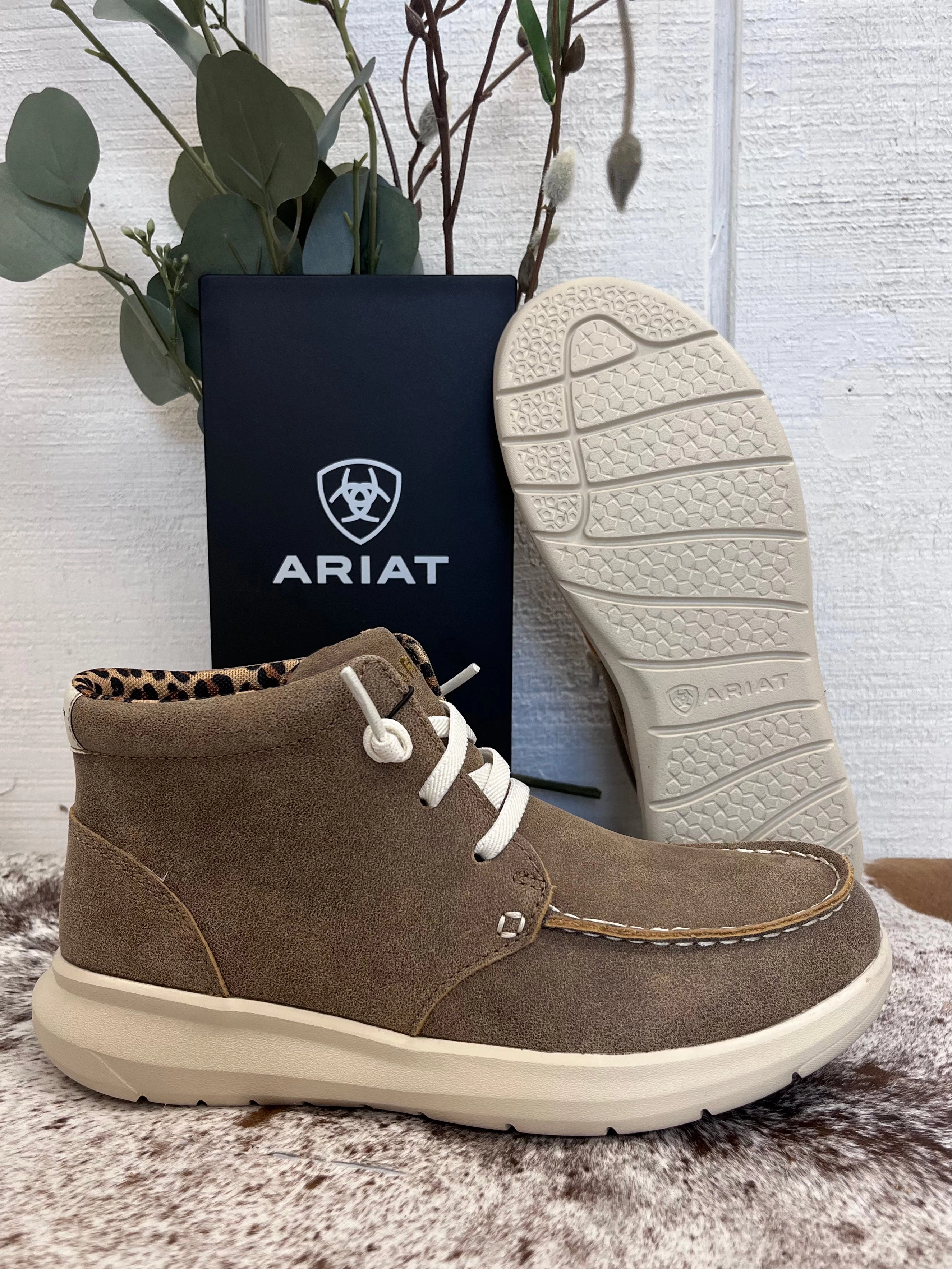 Molded Insole Ring Walk Ariat Women's Brown Bomber Leather High Top Hilo Casual Shoe 10061169