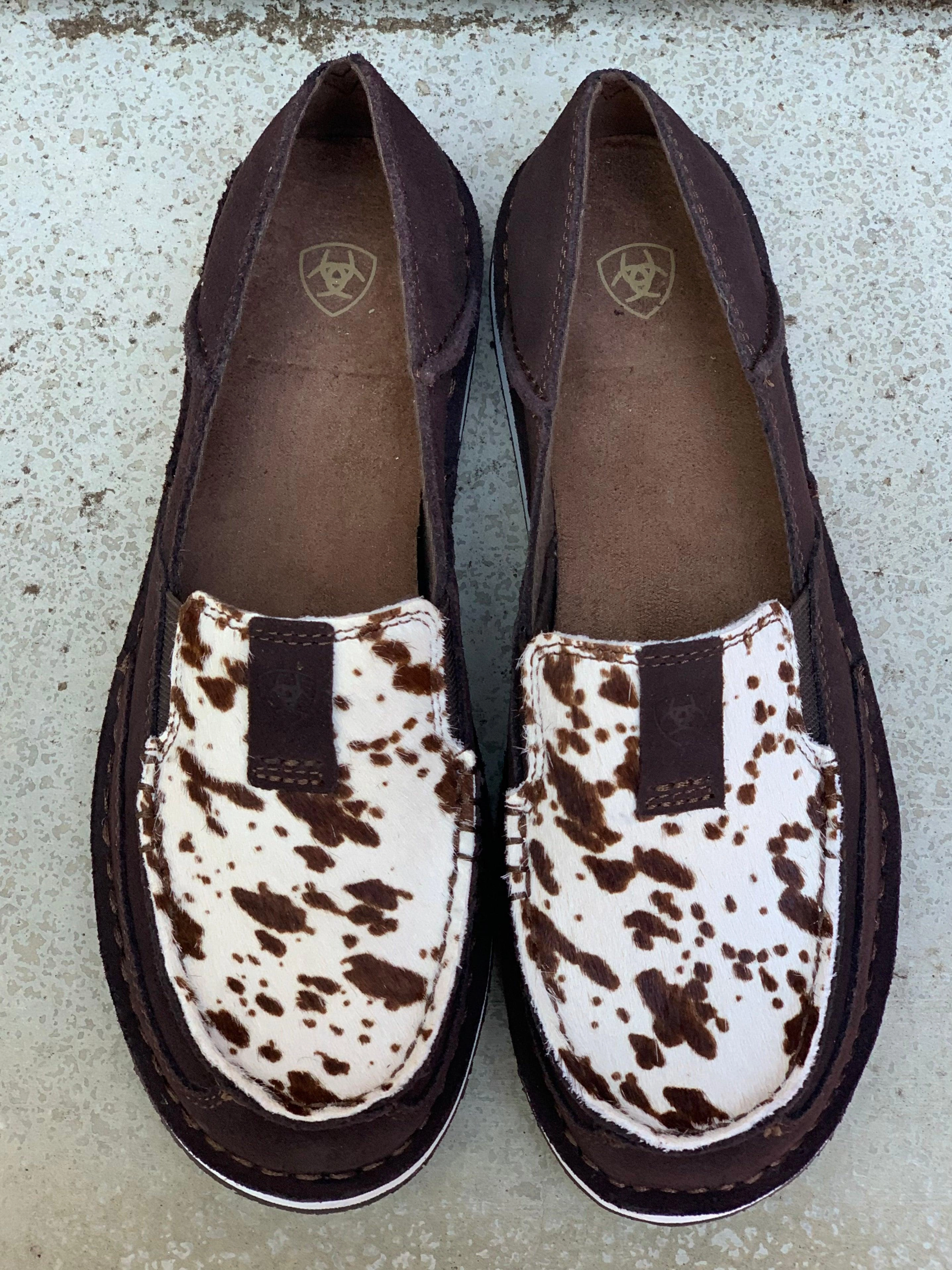 Classic Look Ariat Women's Chocolate Chip Suede Hair On Leather Cruiser Shoes 10033932