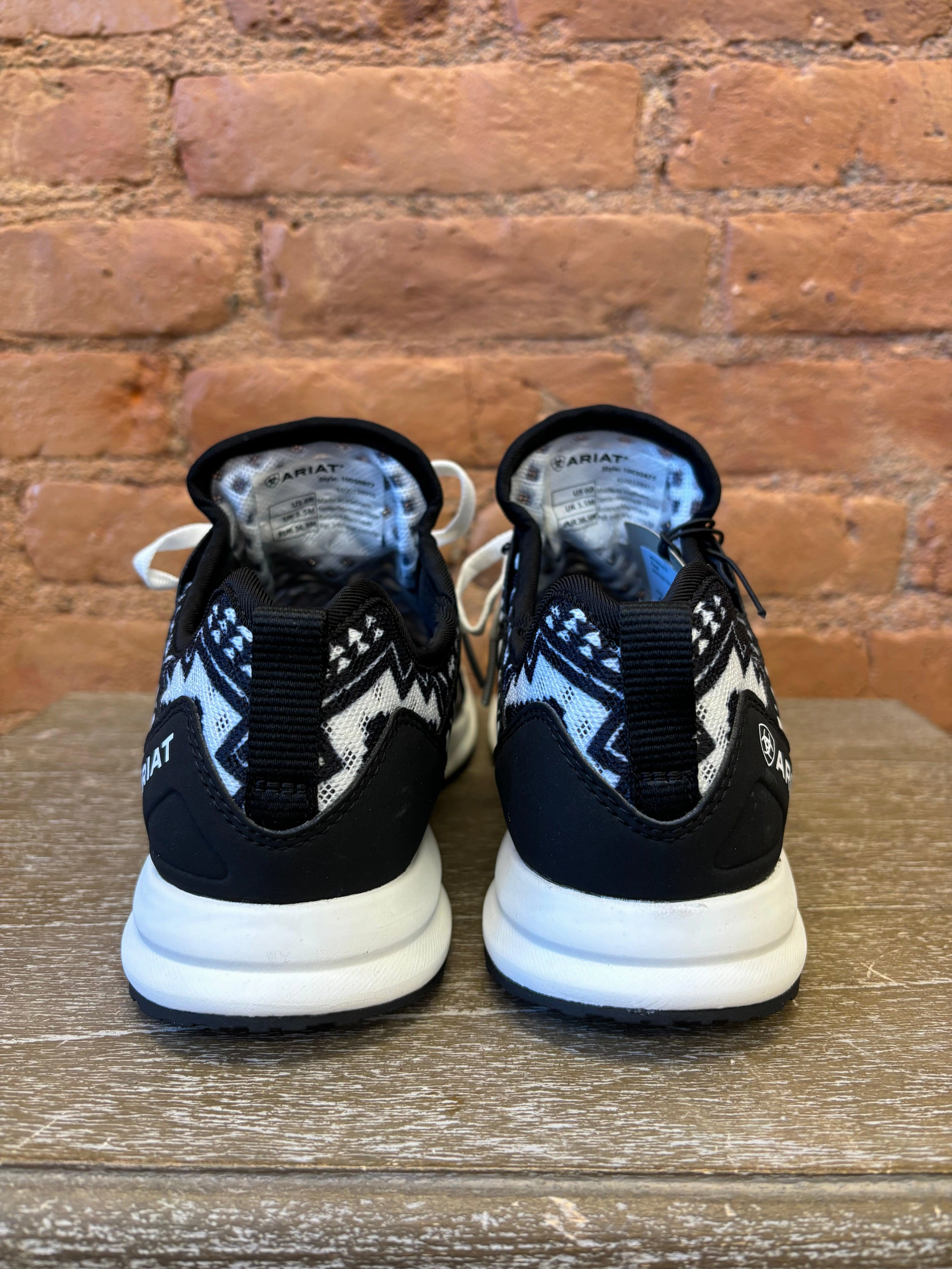 Ariat Women's Midnight Montana Fuse Lace-Up Tennis Shoe 10050877 Gym Comfort Lining