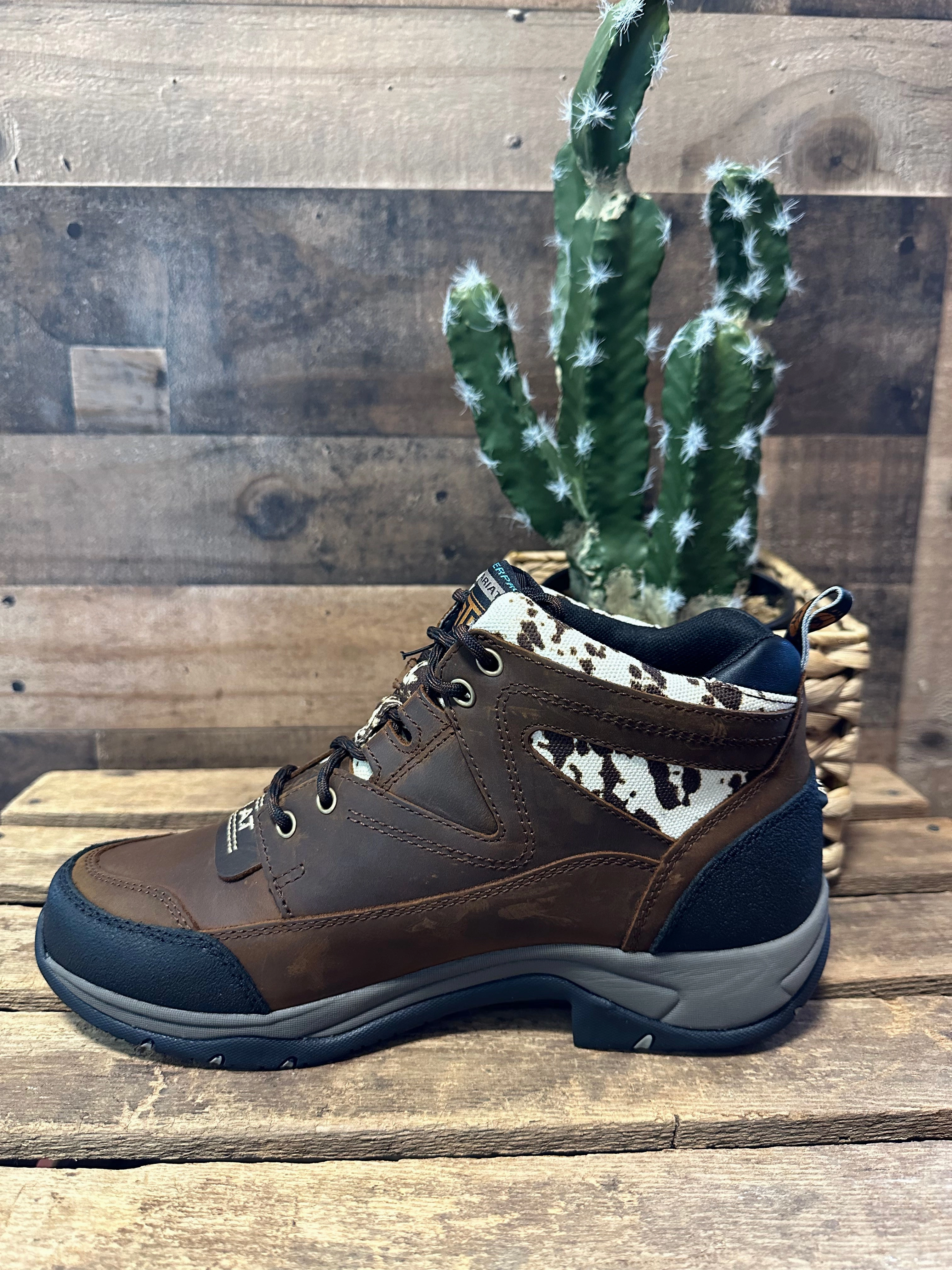Star Edge Ariat Women's Terrain H2O Waterproof Distressed Brown and Speckled Cow Print Lace Up Shoe 10044538