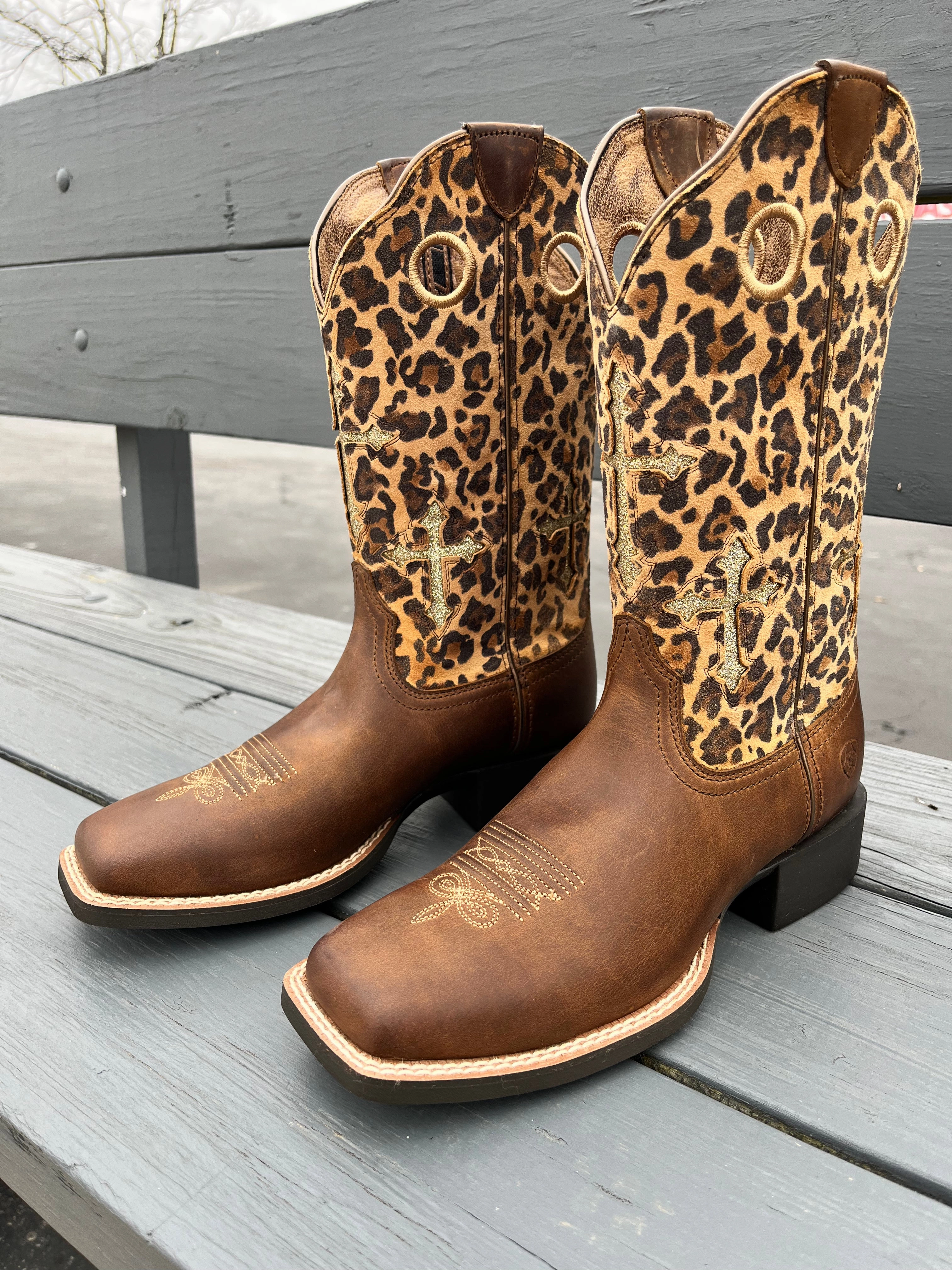 Functional Build Ariat Womens Round Up Crossroads Distressed Tan Western Cowgirl Boot 10042384