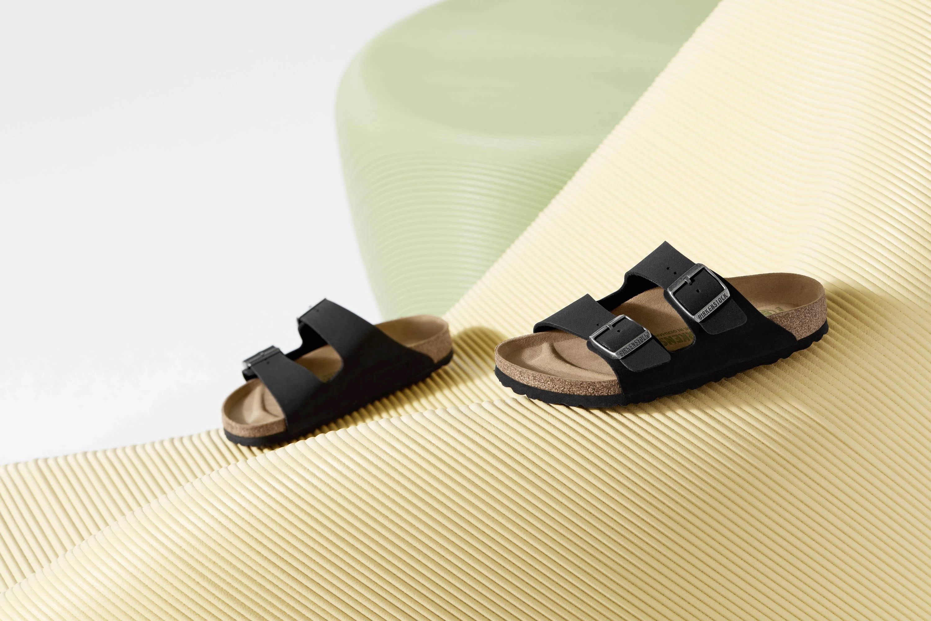 Comfort Focused Travel-Ready Comfort Arizona | Vegan | Birkibuc | Black