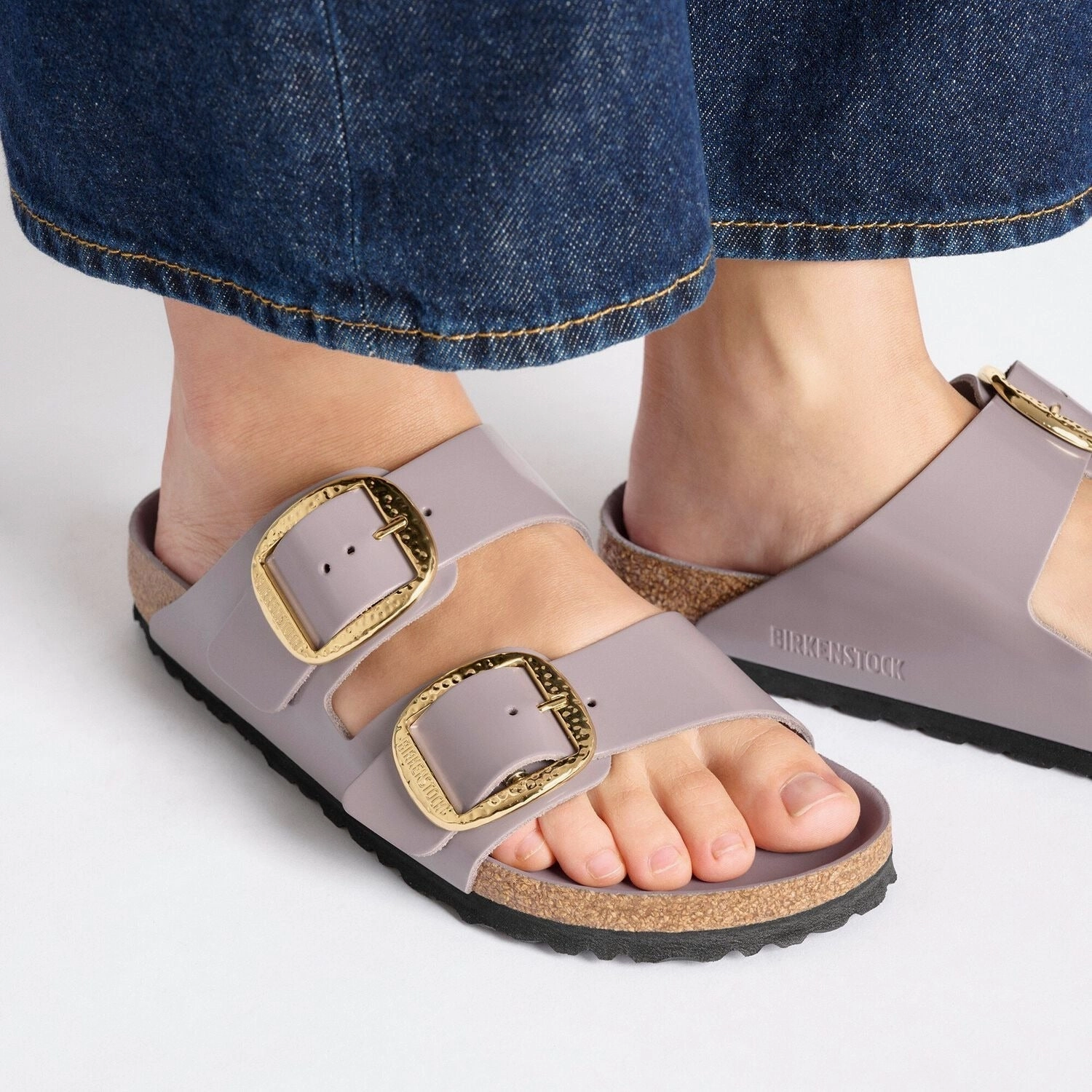 Grab Now Stable Core Arizona Hammered Big Buckle | High-Shine Patent Leather | Faded Purple