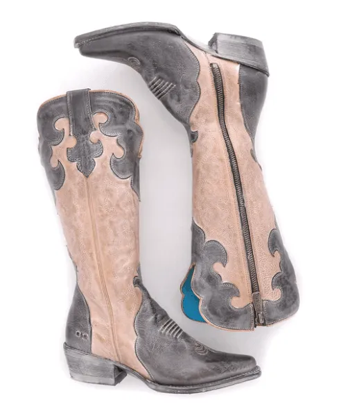 Outdoor Performance Ready For Adventure Bed Stu Women's Queen Black Oats Rustic White Western Fashion Boots F328047-BORWBF