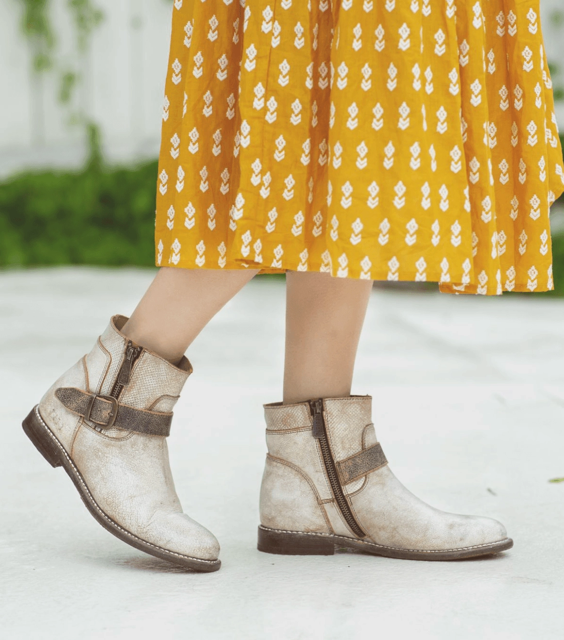 Bed Stu Women's Becca Nectar Lux Rustic White Leather Ankle Boots F321118 NTBK Comfort collar Muddy Path