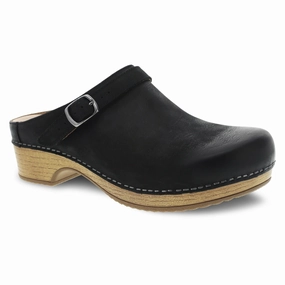 Berry | Burnish Nubuck | Black - clog - Dansko