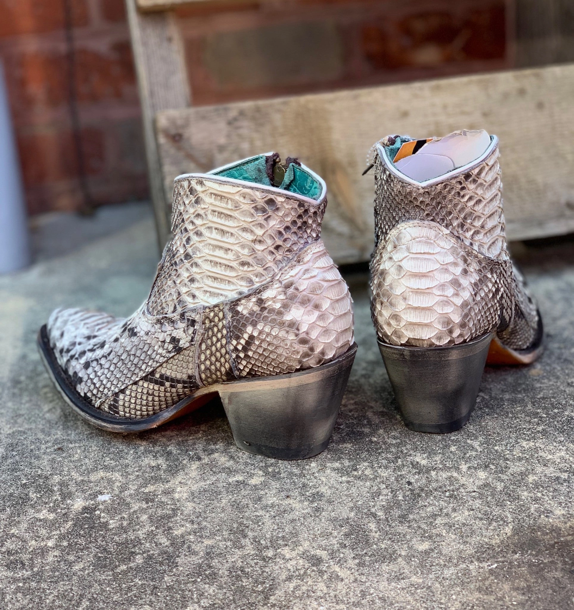 Canvas Material Airy Feel Corral Women's Natural Python Snakeskin Ankle Bootie Boots A4319