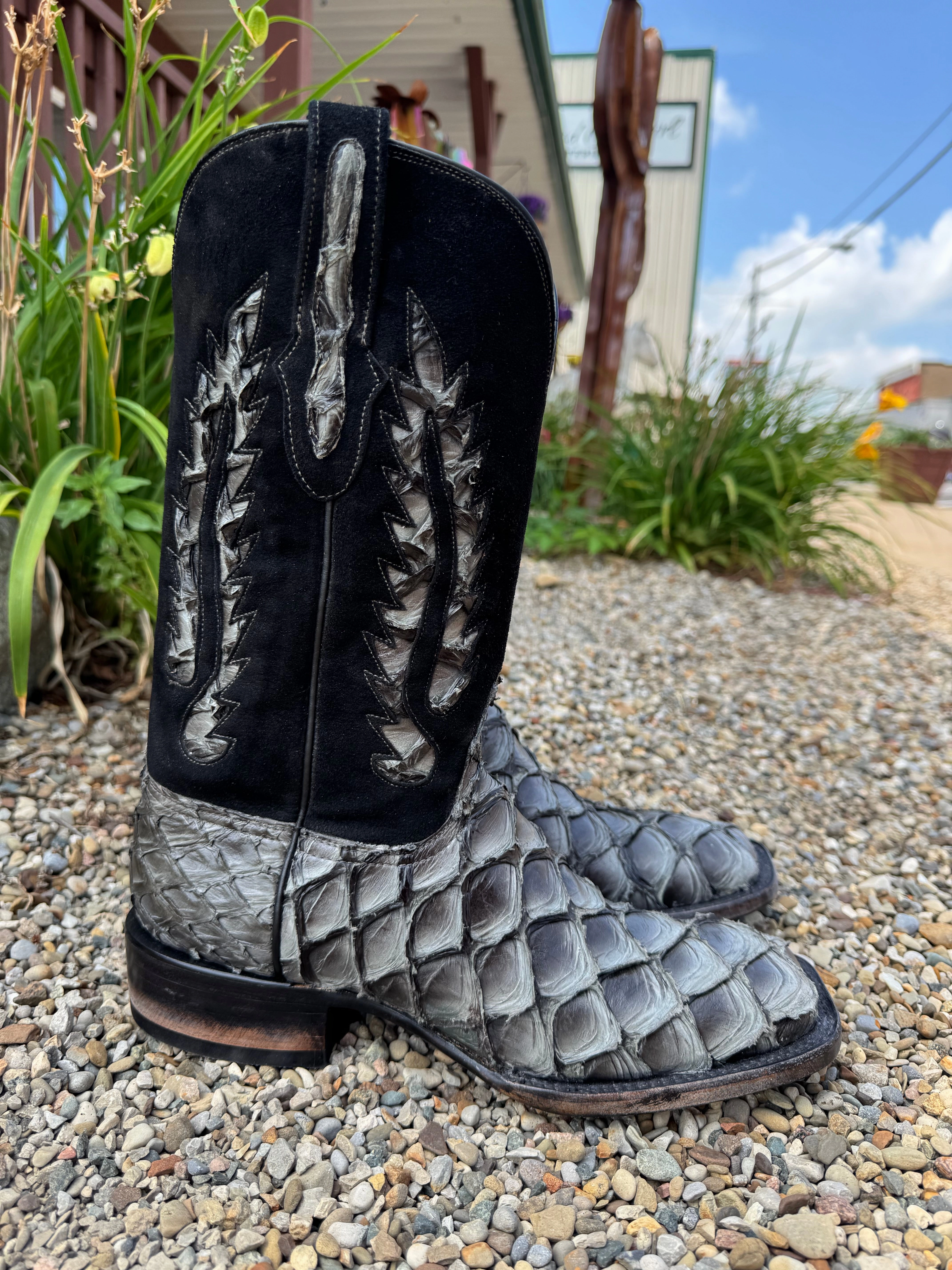 Weekend Ready Simple Style Black Jack Mens Big Bass Pirarucu Paloma Grey Square Toe Western Cowboy Boots PG1732-96