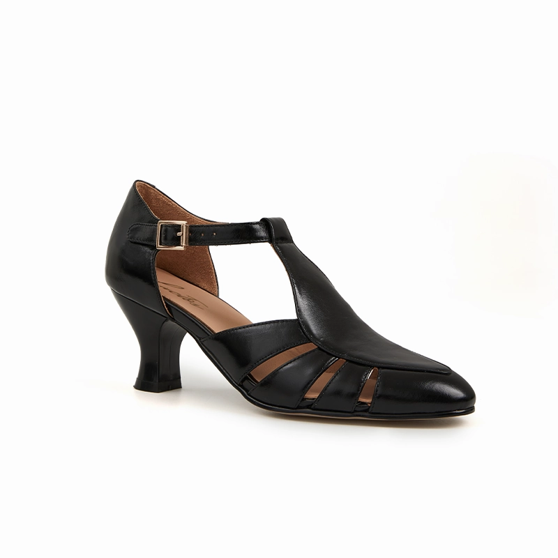 Buckled Vanessa Vintage Leather Strappy Sandals