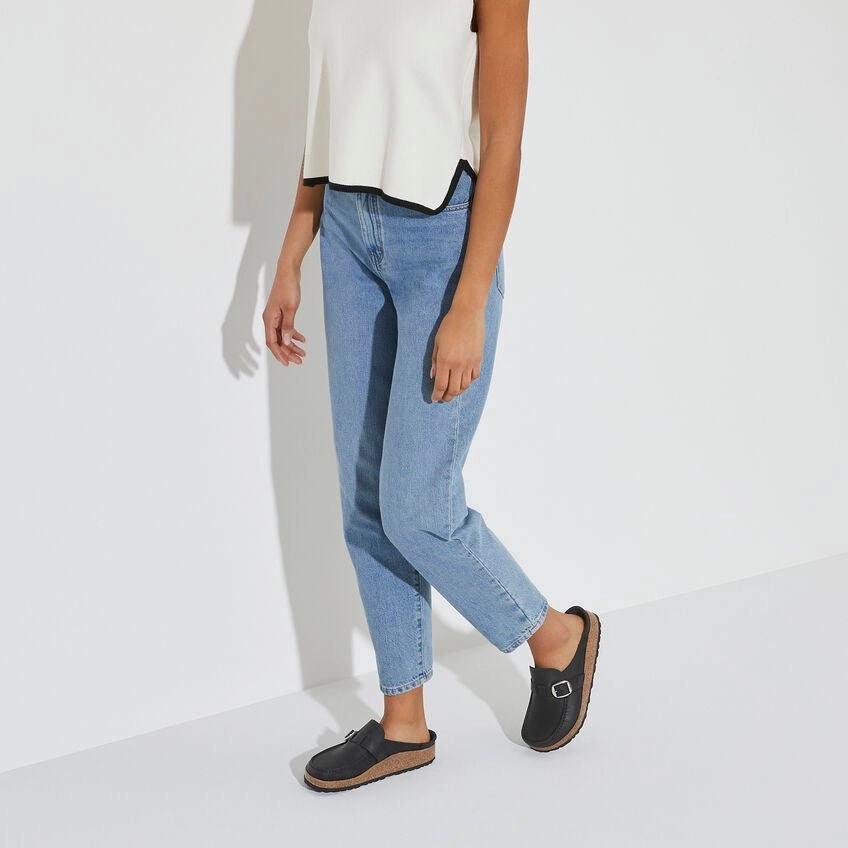 Clean Aesthetic Buckley Ring Buckle | Oiled Leather | Black