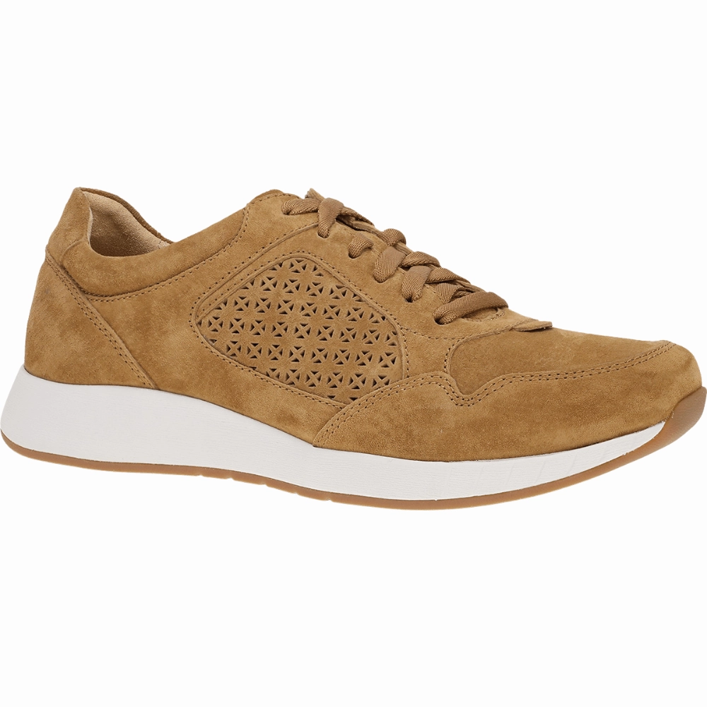 Love Glow Comfortable Catie | Suede | Tan
