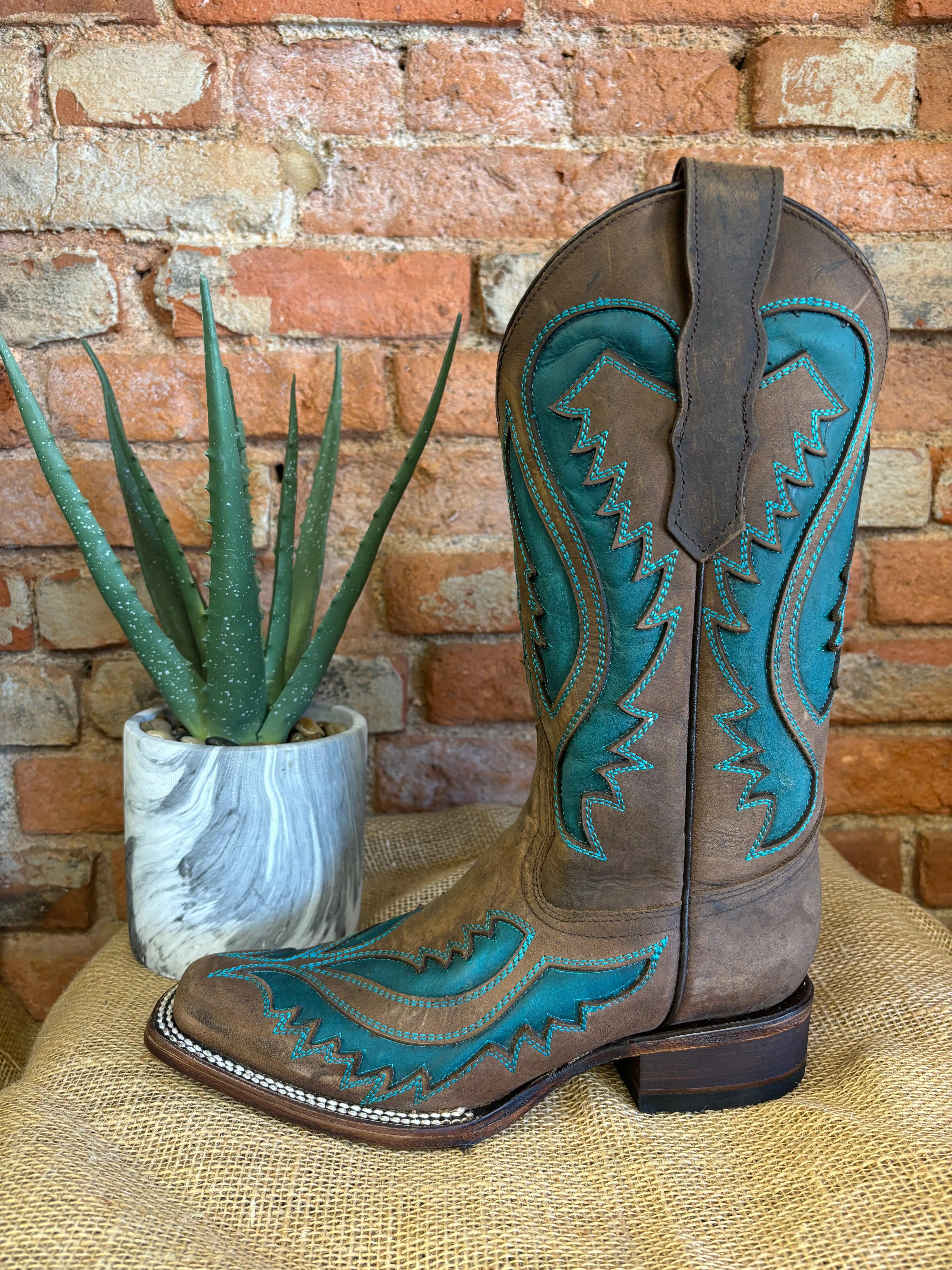 Washable orthopedic Circle G Women's Brown & Turquoise Inlay Square Toe Cowgirl Boots L6128