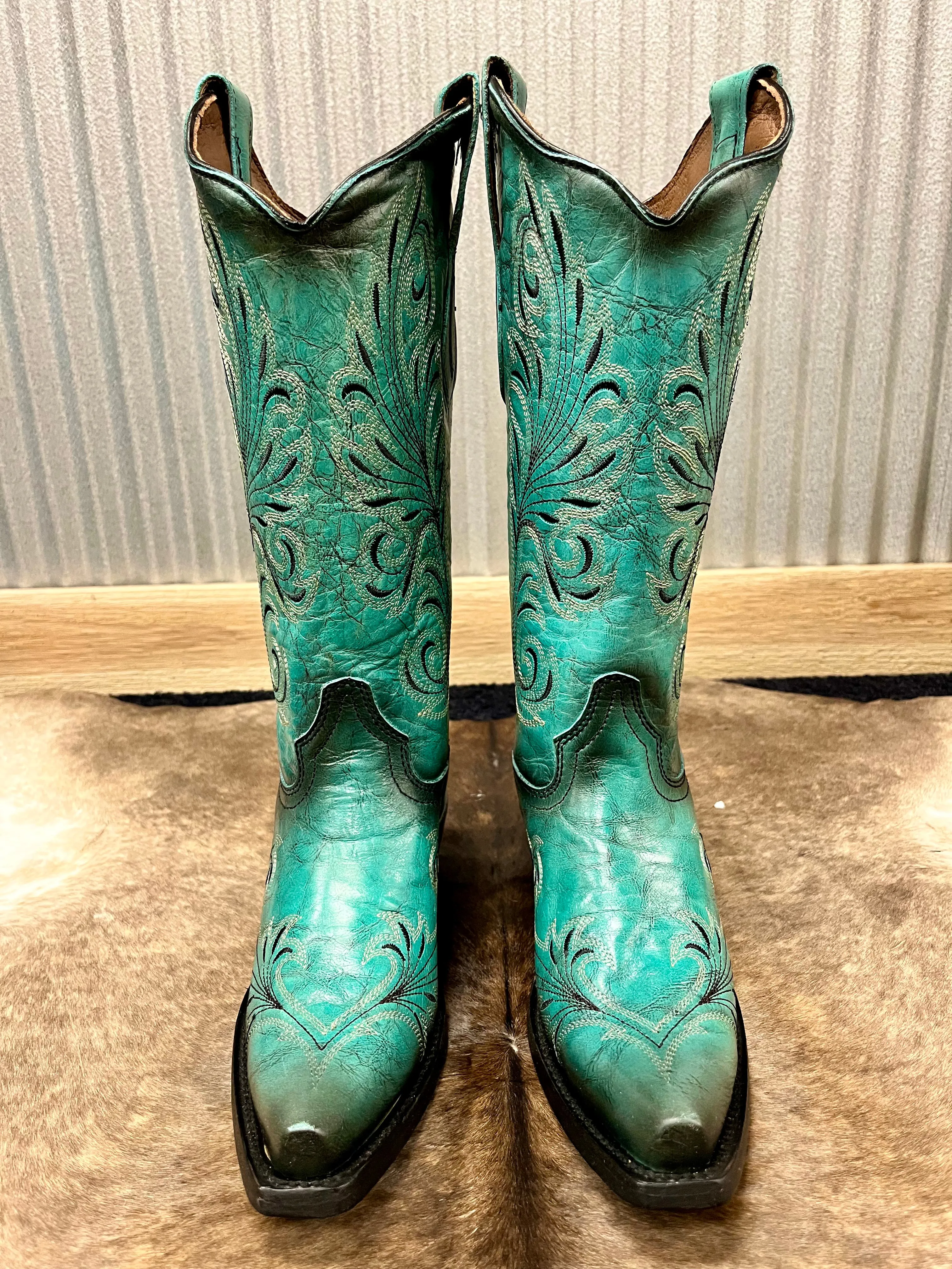 Circle G Women's Turquoise Snip Toe Cowgirl Boots L2076 Fashion Comfort