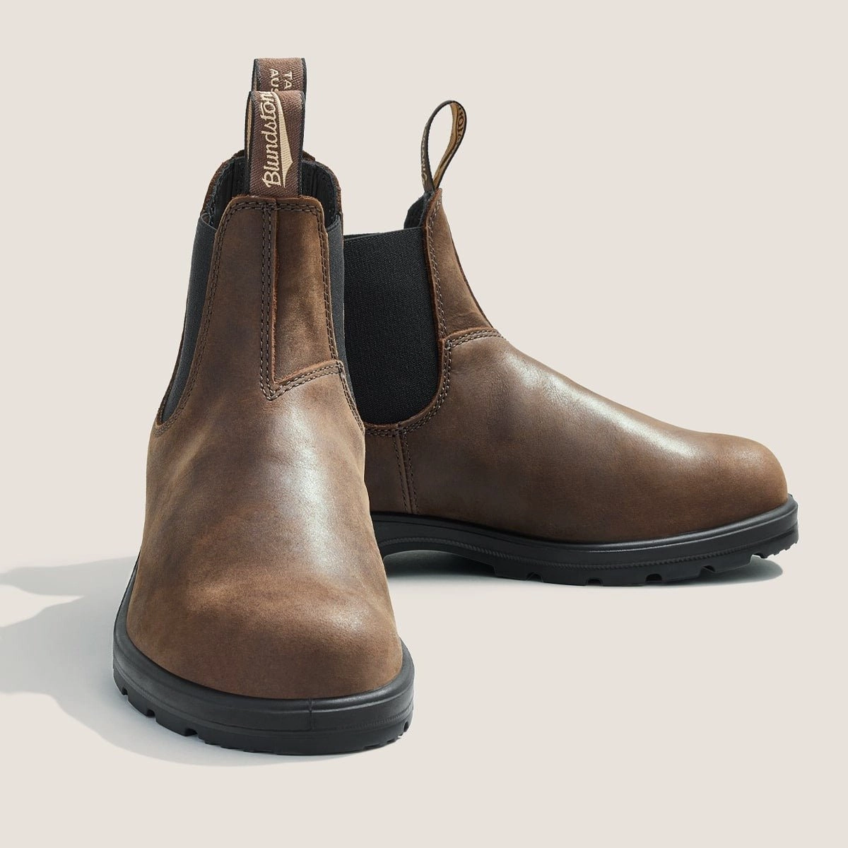 Classic 550 | Chelsea Boot | Antique Brown #1609 Free Pace