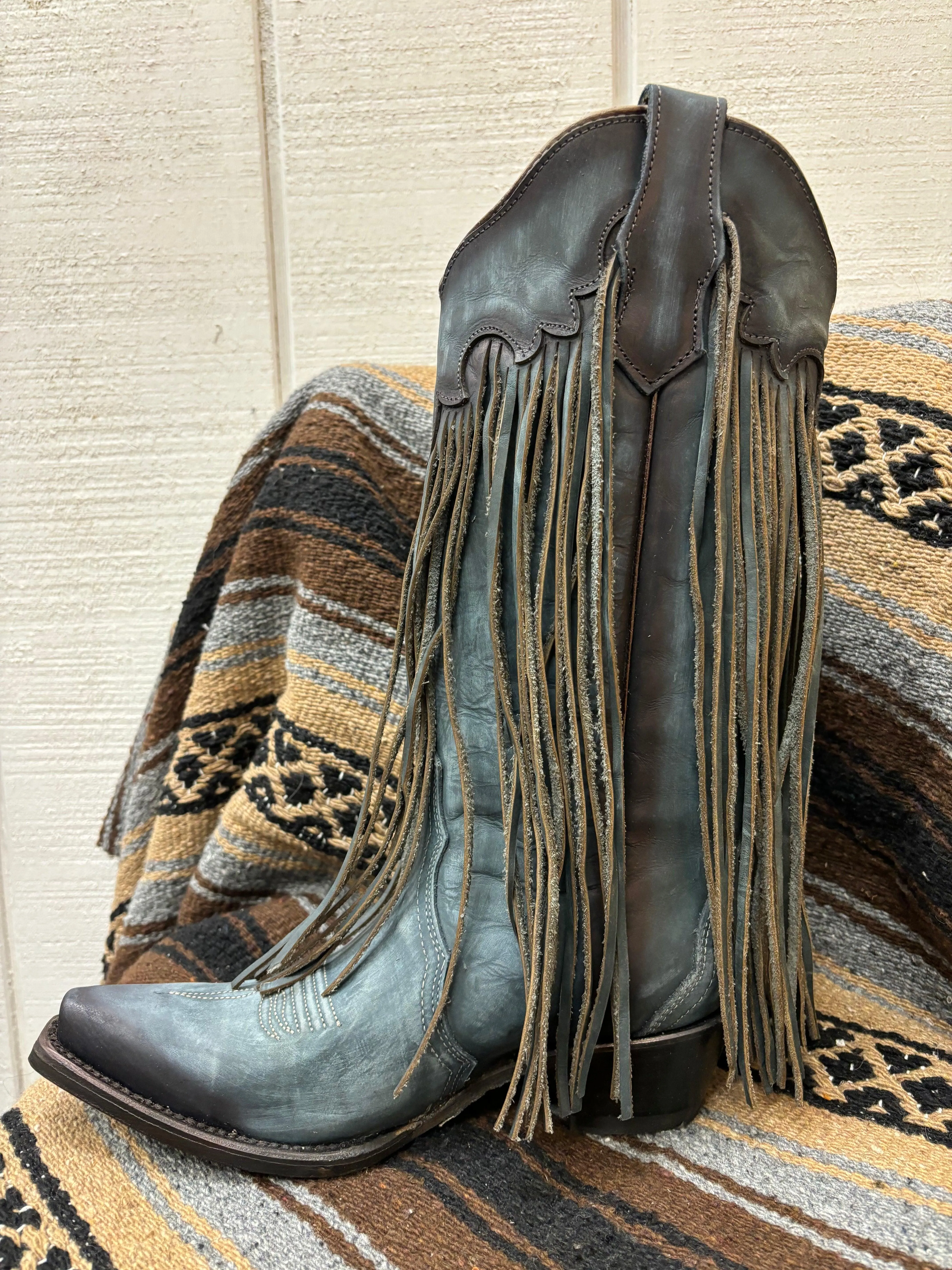 Lightweight Build Circle G Women's Blue Leather Fringe Snip Toe Cowgirl Boots L6074