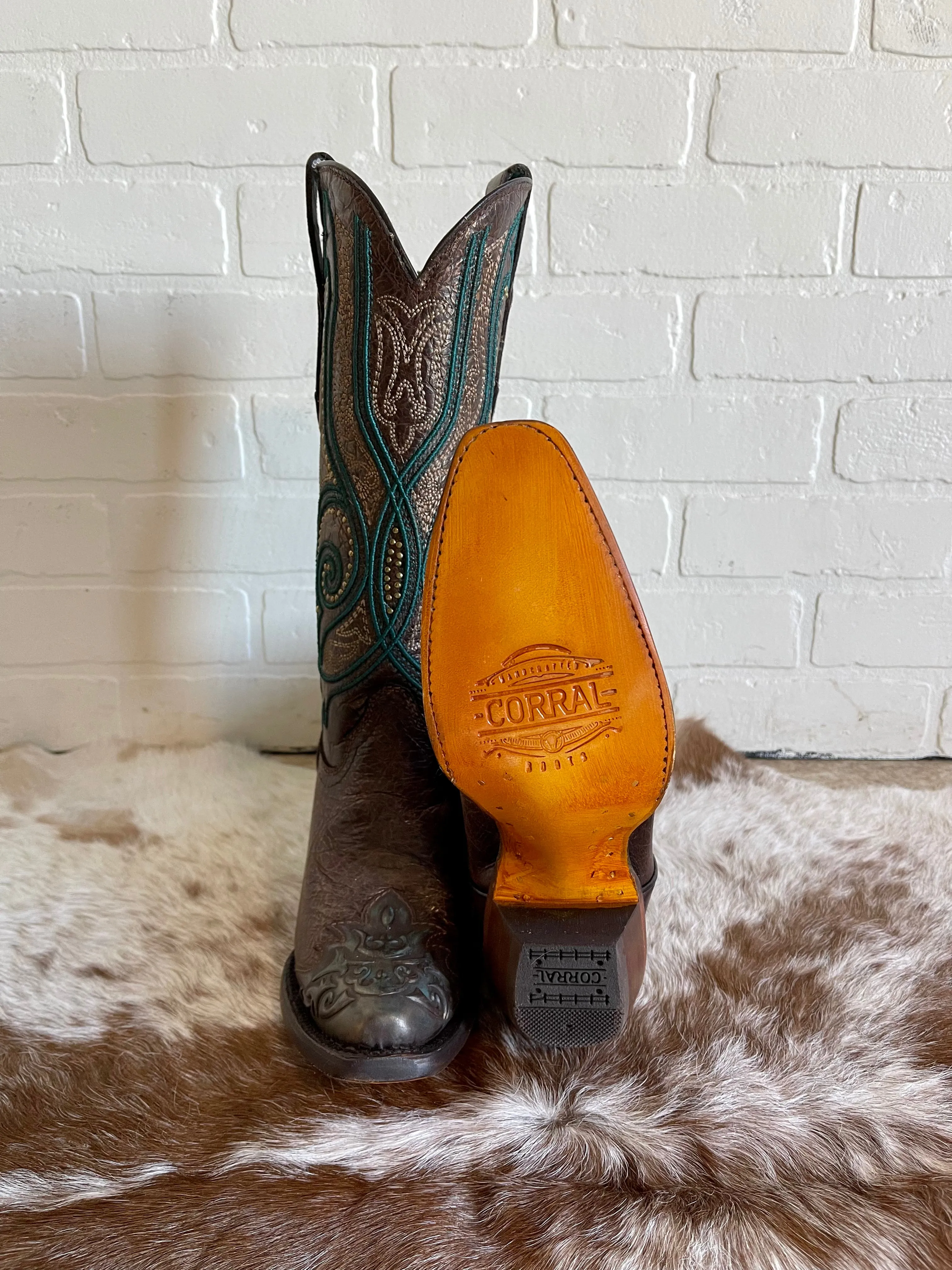 Corral Women's Bronze & Turquoise Overlay Snip Toe Cowgirl Boots C3912 Long Walks City Wear