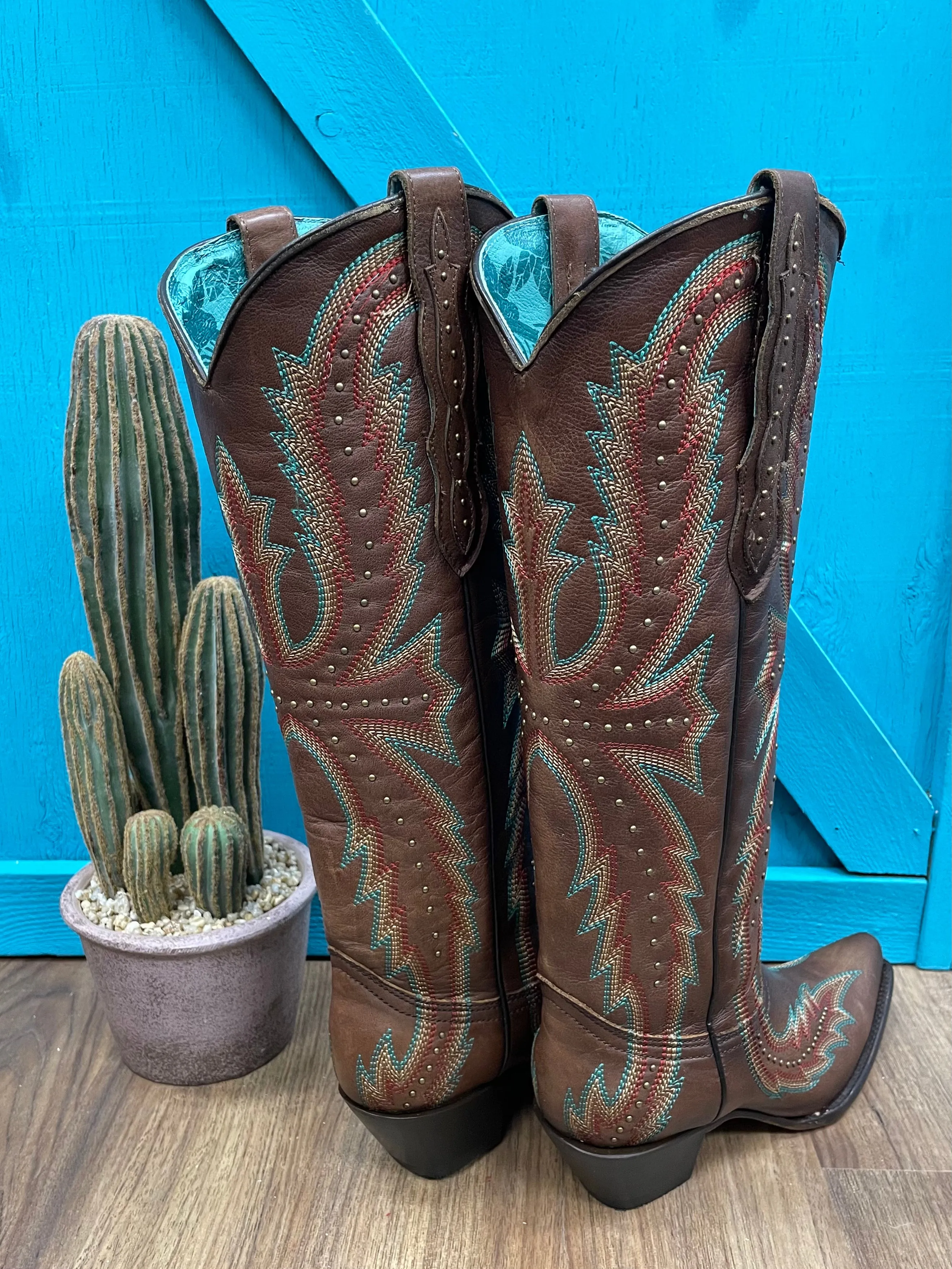 Anti-Slip Function Travel Corral Women's Brown Embroidery Stud Tall Cowgirl Boots C4068