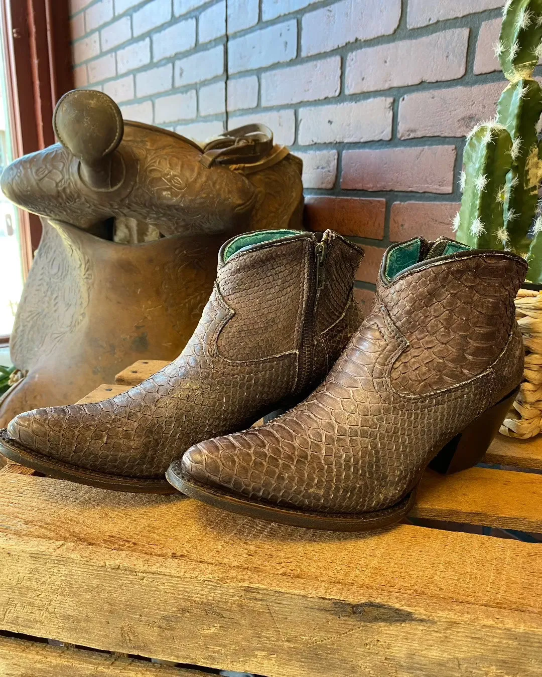 Tough Grip Classic Comfort Corral Women's Chocolate Python J Toe Bootie A4325