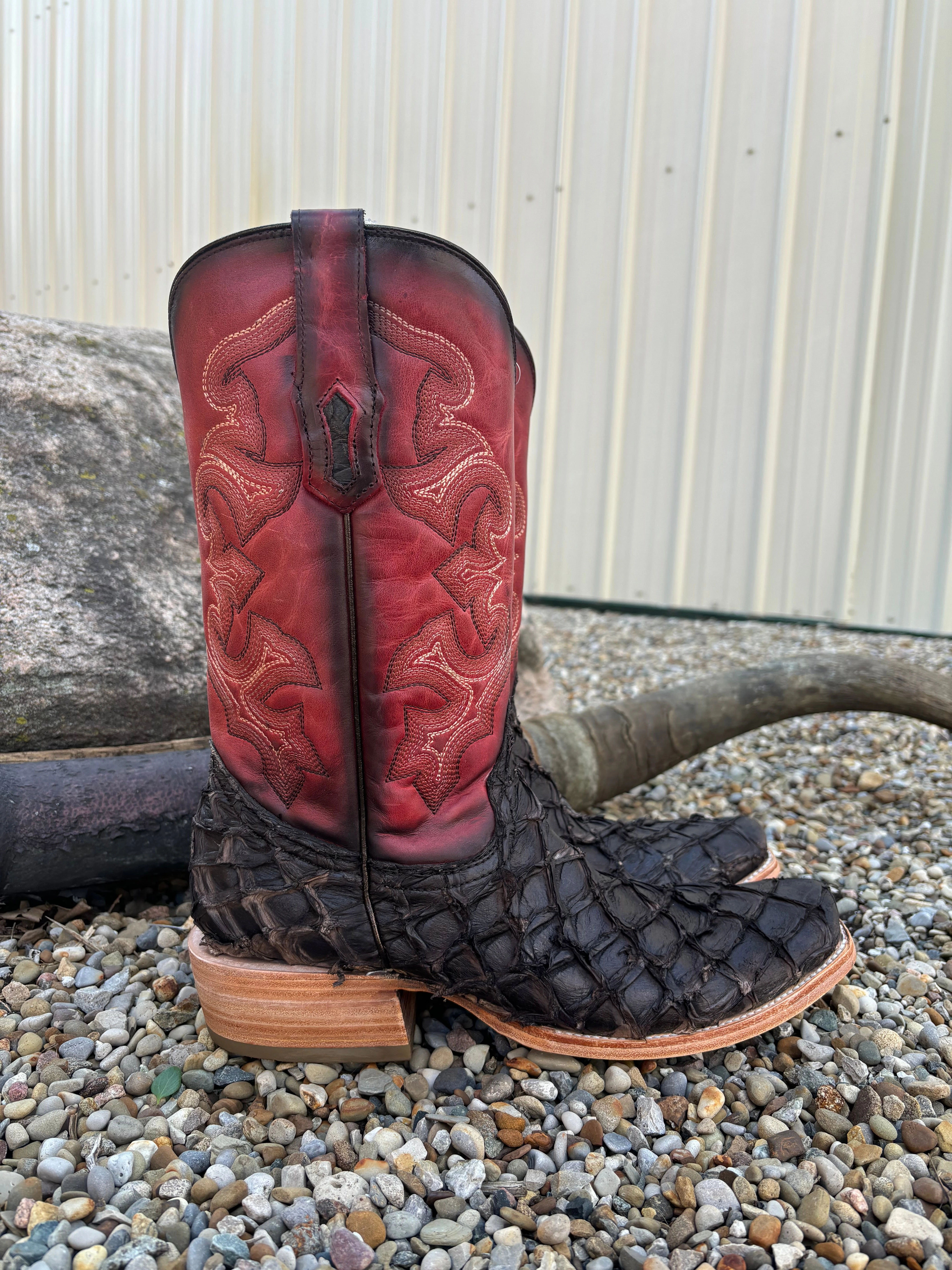Modern Lines Breath Flow Corral Men's Dark Brown Pirarucu Big Bass & Red Top Narrow Square Toe Cowboy Boots A4536