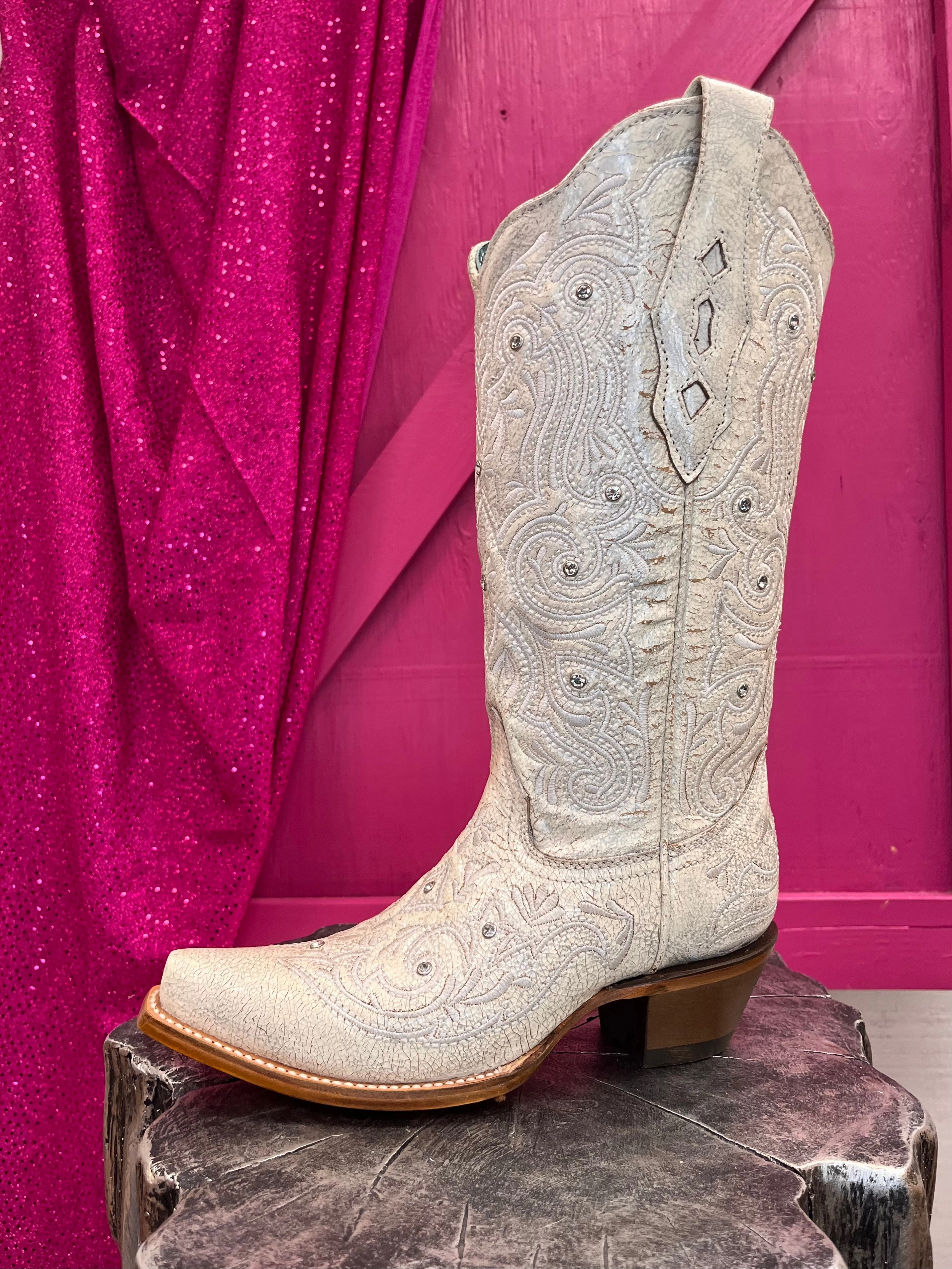 Corral Women's Bone White Crystal Overlay Snip Toe Cowgirl Boots Z5123 Seamless Style Street Cool