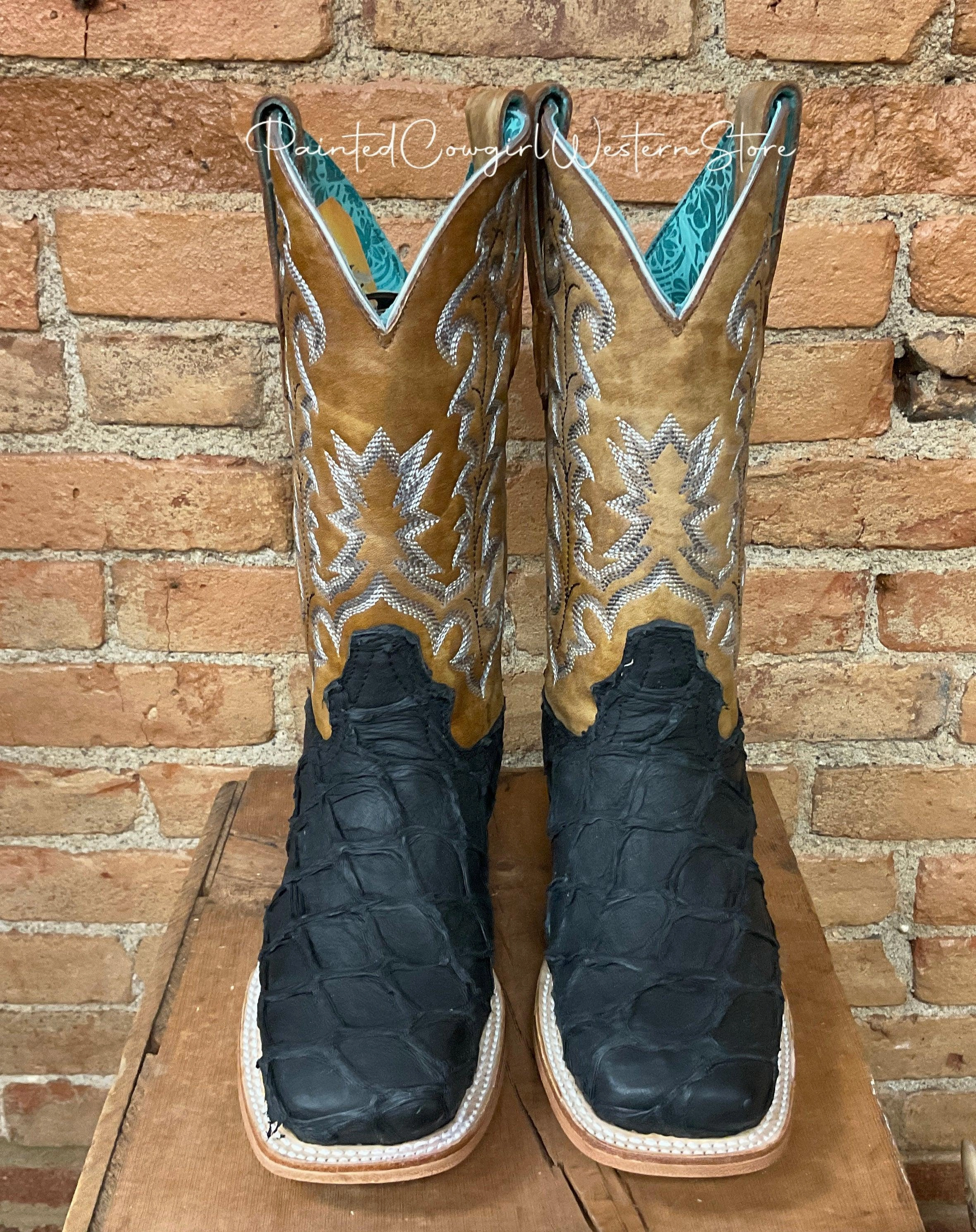 Lightweight Wear Premium Protection Corral Womens Black Big Bass Pirarucu with Golden Sand Top Square Toe Boots A4204