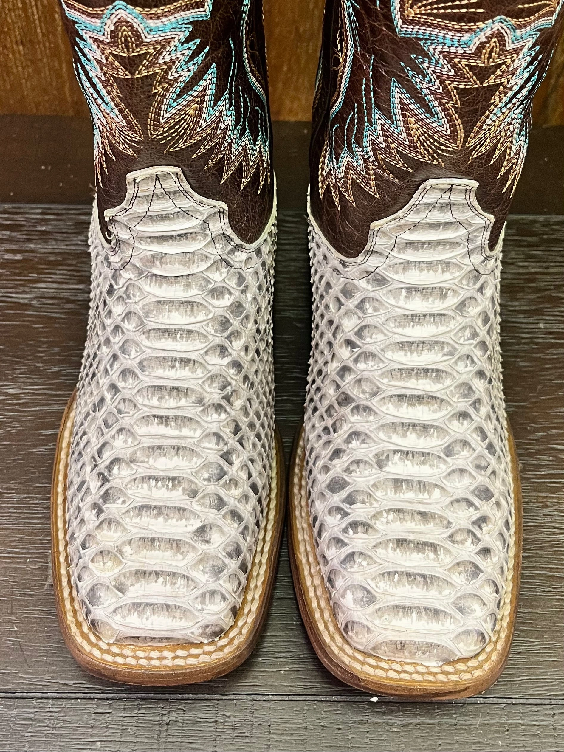 Adventure Gear Effortless Look Dan Post Women's Rynna Python Cowgirl Boots DP4168